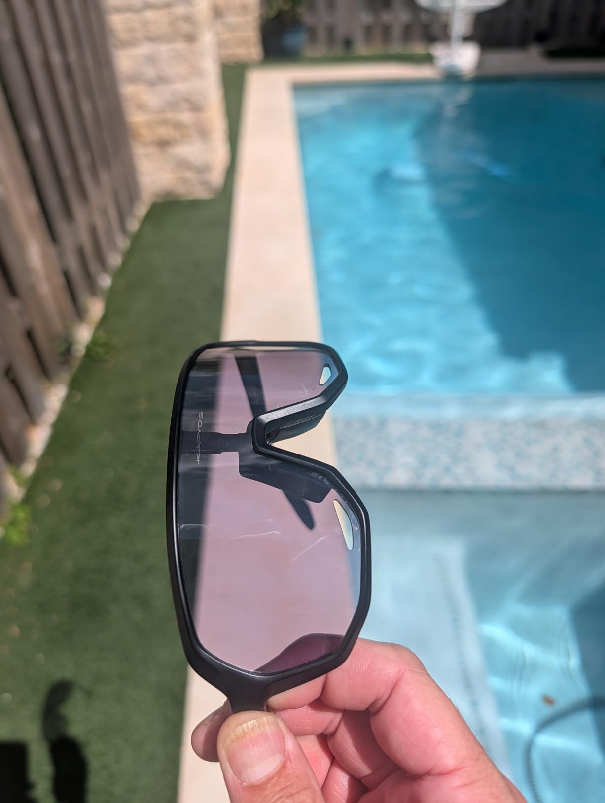 KAPVOE Photochromic Cycling Sunglasses UV400 TR90 Men Women K63 customer photo 2
