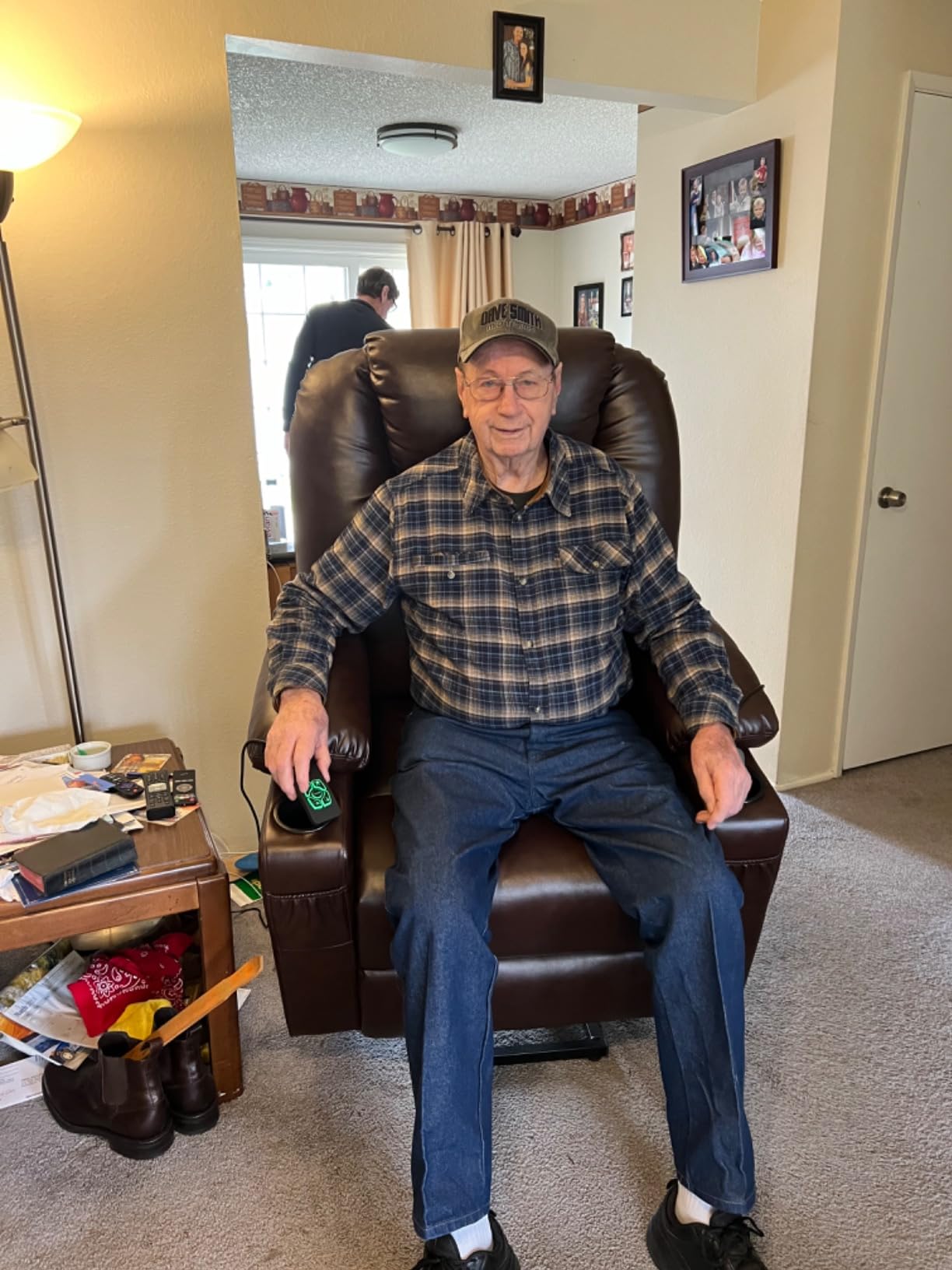 MCombo Dual Motor Large Power Lift Recliner Chair for Elderly, Lay Flat Lift Chair with Heat and Massage, Big Lift Recliner for Tall People, Faux Leather 7815 (Grey, Large) customer photo 2