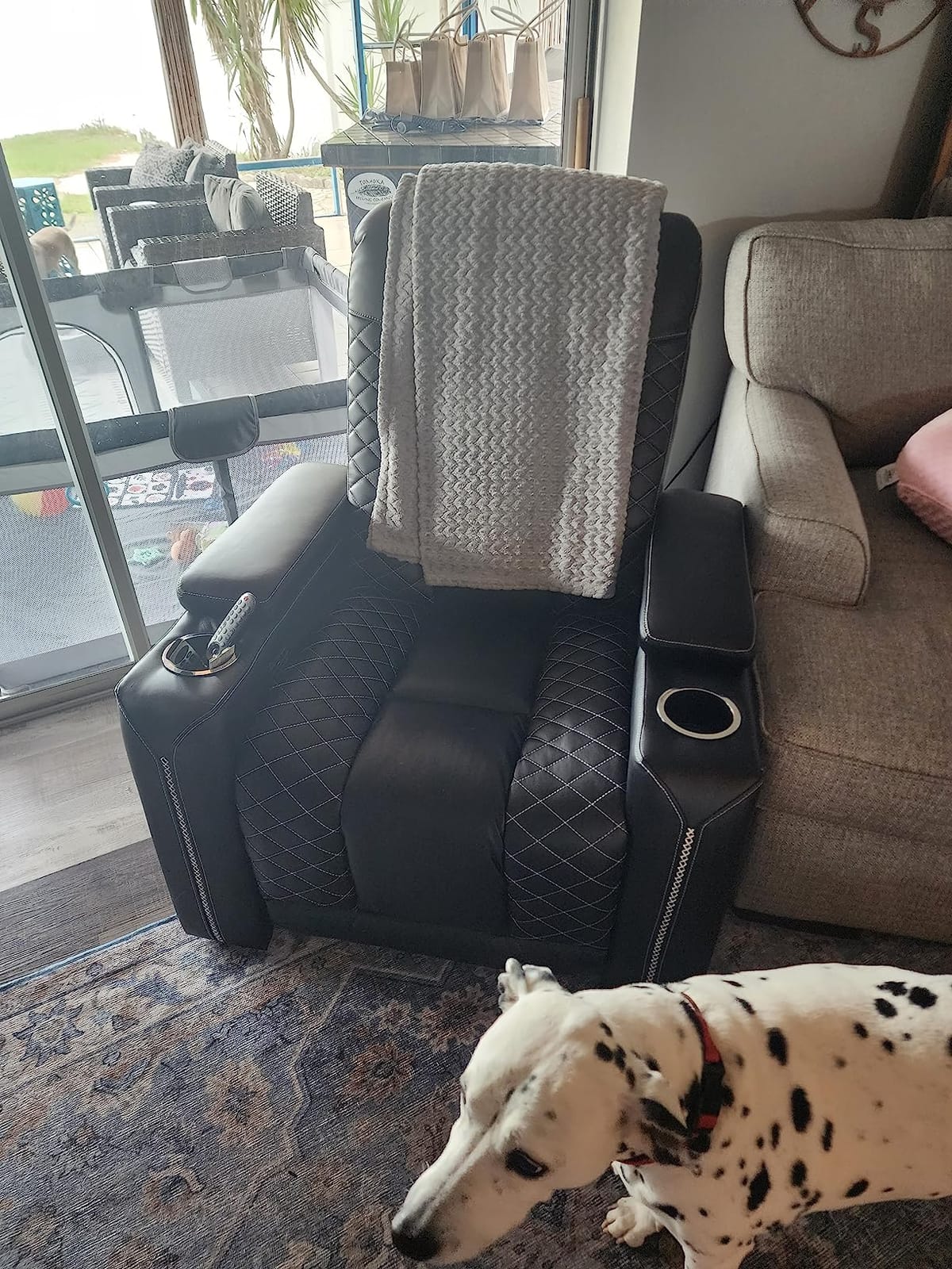 CANMOV Electric Power Recliner Chair with USB Ports, Black | Breathable Faux Leather, Cup Holders & Hidden Arm Storage, Ambient Lighting, Home Theater Seating for Living Room customer photo 1