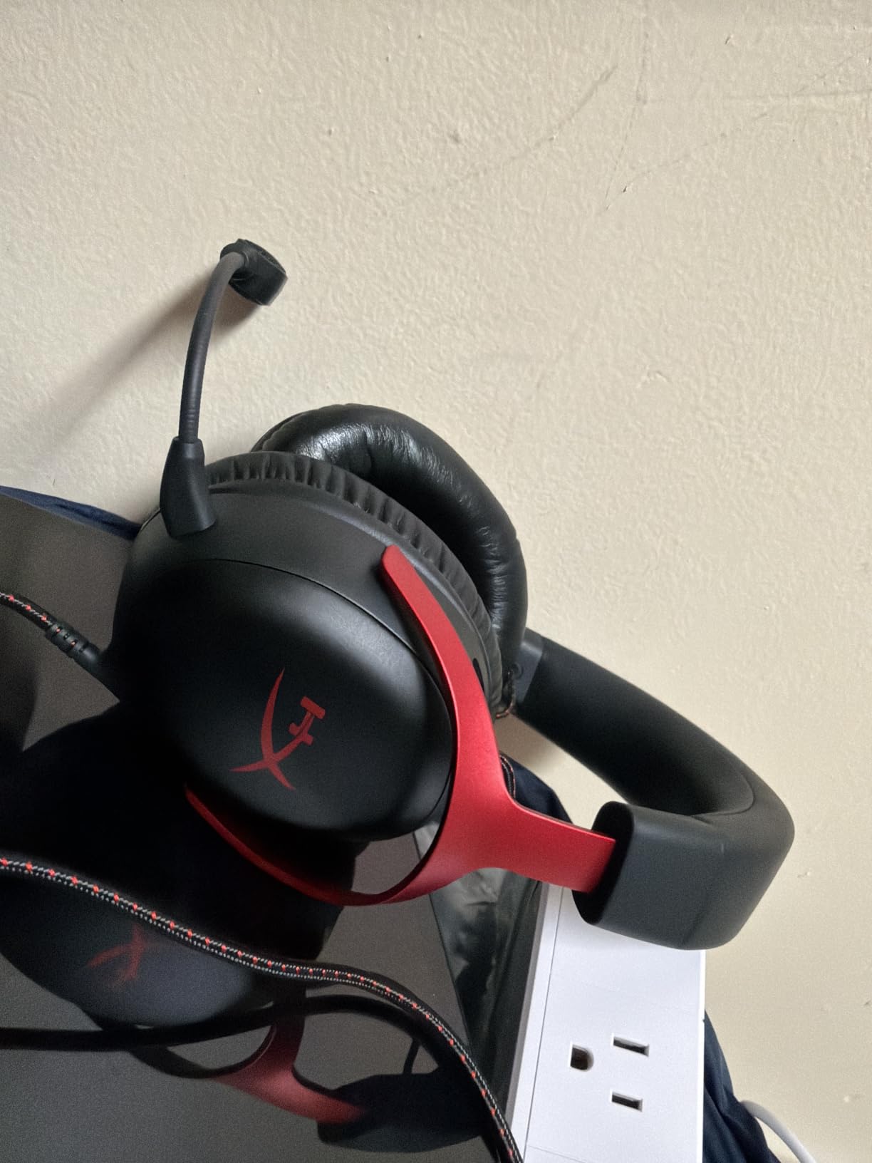 HyperX Cloud III Wired Gaming Headset - 53mm Angled Drivers, Spatial Audio, Memory Foam, Detachable Mic, USB-C/USB-A/3.5mm customer photo 2