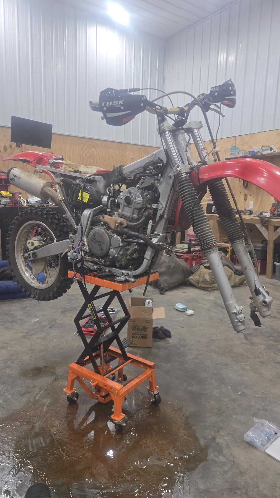 VEVOR Motorcycle Lift 1100lbs ATV Scissor Lift Jack with Dolly & Hand Crank customer photo 1