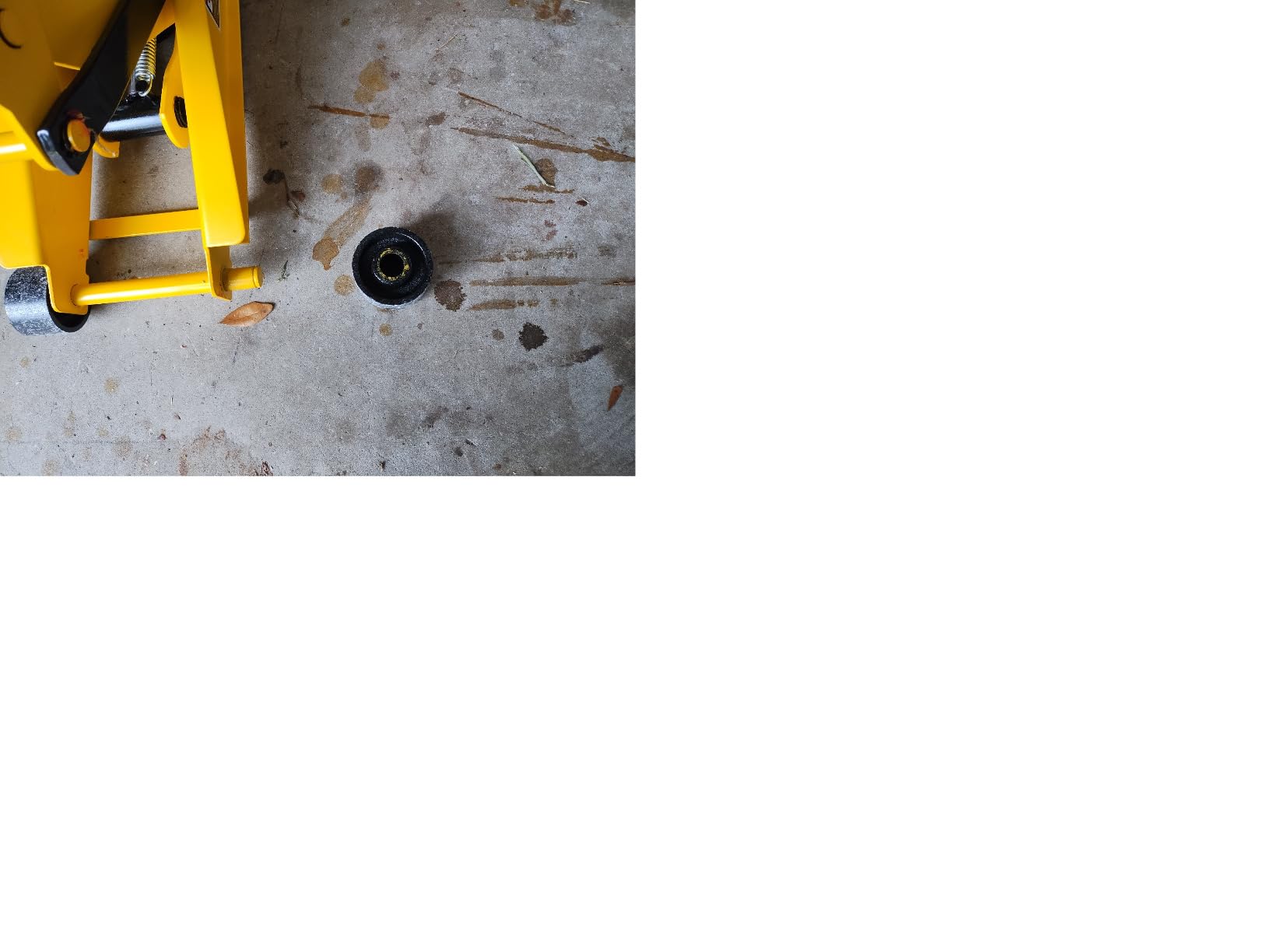 YELLOW JACKET Hydraulic Floor Jack, Quickly Lift Car Jack with Dual Pumps, Heavy Duty Steel Service Jack, 3 Ton (6600 lb) Capacity customer photo 2
