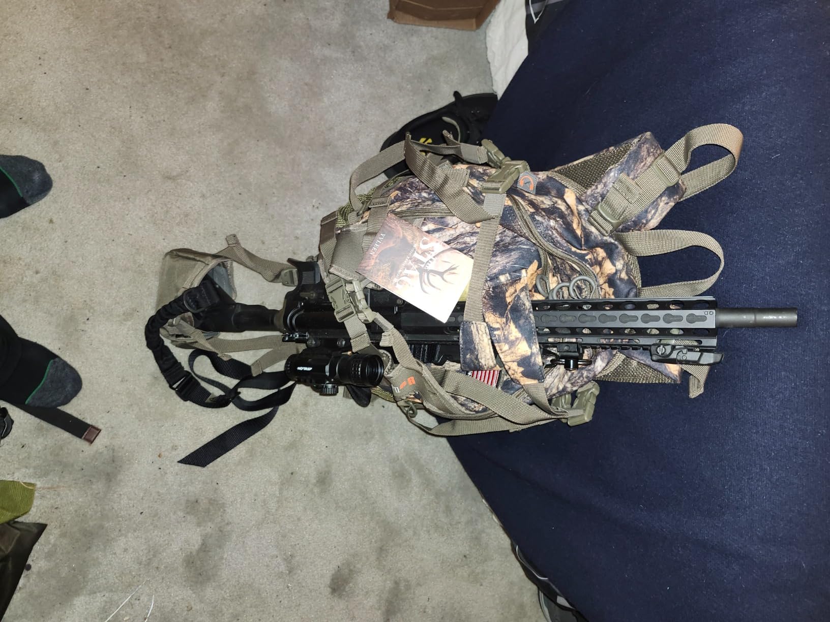 YVLEEN Hunting Backpack, Waterproof Camo Hunting Packs for Men, Durable Large Capacity Hunting Day Pack for Rifle Bow Gun customer photo 1