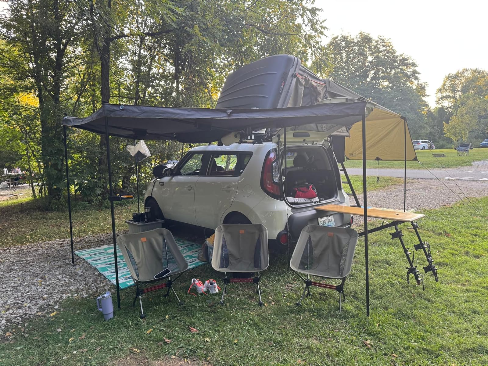 Overland Vehicle Systems 19609917 HD Nomadic 180 LTE Awning Universal | 59 Sq Ft of Coverage | Dark Gray Fabric with Black Travel Cover Included | Twist and Lock Technology | Heat-Sealed Seams customer photo 2