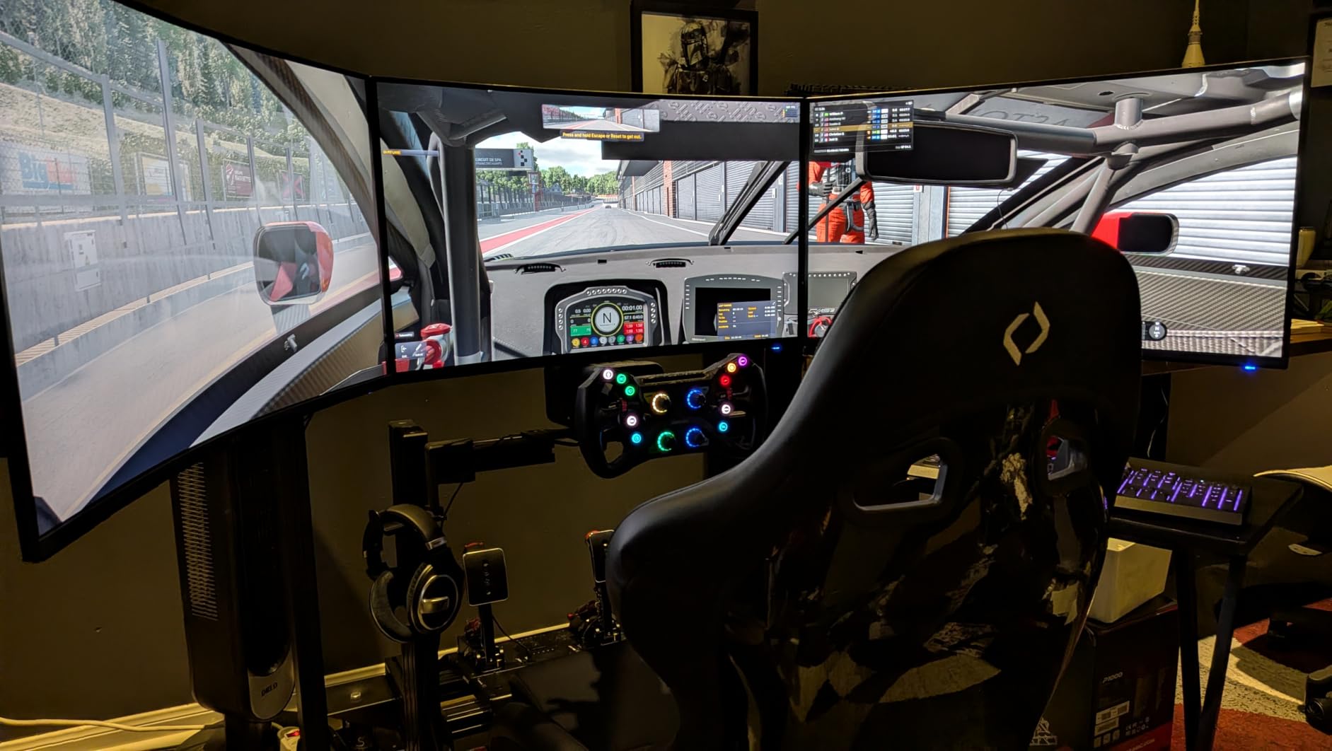 Acer Nitro 27in QHD 2560x1440 Curved 180Hz Gaming Monitor EDA270U Pbmiipx | 1ms, AMD FreeSync Premium, 2xHDMI, DisplayPort, 1500R Curve, Speaker, VESA Mountable, Bluelight Filter customer photo 1