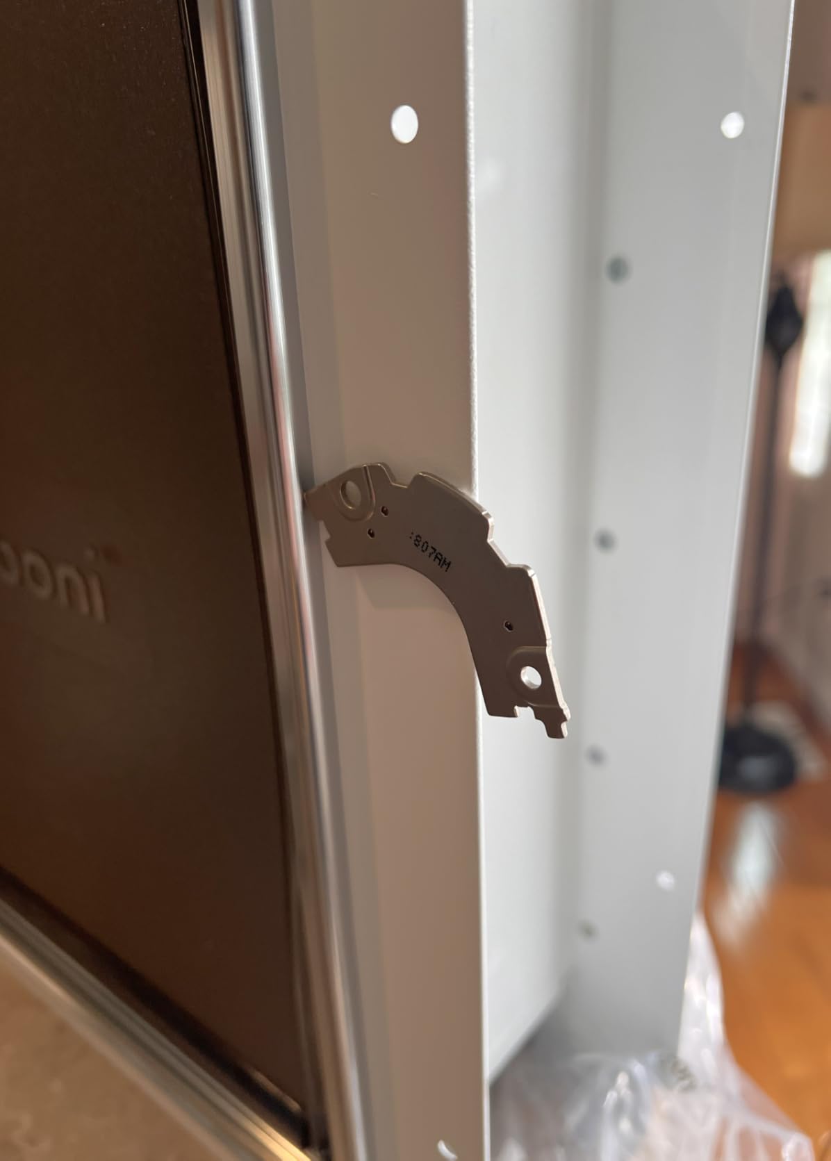 Baboni Pet Door for Wall,3-Flap,Steel Frame and Telescoping Tunnel, Aluminum Lock, Double Flap Dog Door and Cat Door, Strong and Durable (Pets Up to 100 Lb) -Large customer photo 1