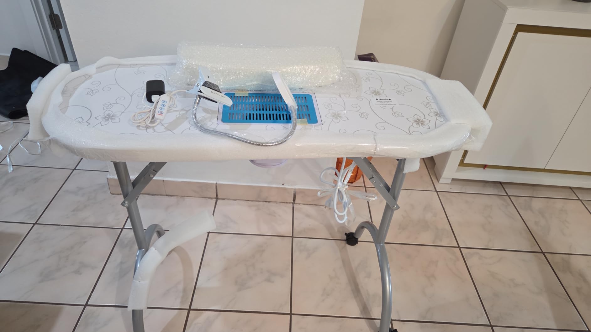 WELLHUT Nail Table All-in-One Manicure Desk w/Electric Dust Collector, LED Nail Lamp, Carry Bag & Wrist Cushion, Mobile Nail Desks w/Universal Mute Wheels for Manicurists Home Spa Beauty Salon customer photo 2