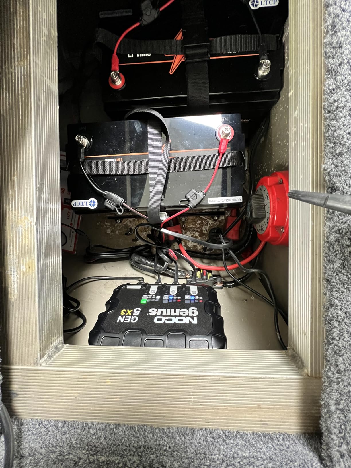 Litime 12V 100Ah Trolling Motor LiFePO4 Battery for Marine, Boat, RV, Yacht | Group 31, 100A BMS, Max 15000 Cycles, Low Temp Protection, IP65 Waterproof, Max 4P4S, 1280Wh Energy, EV-Grade Cells customer photo 1