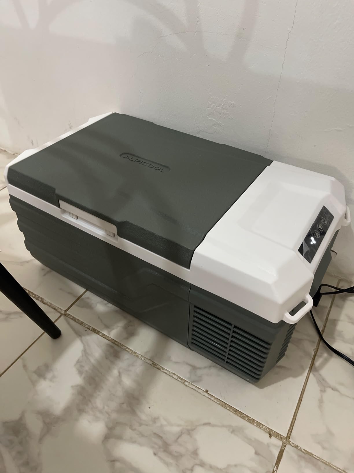 Alpicool 12 Volt Refrigerator 12V Car Fridge 16 Quart Portable Refrigerator for Car 12/24V DC 110~240 Volt AC for Truck RV Camper SUV Portable Freezer Electric Cooler for Camping (-4℉-68℉) customer photo 2