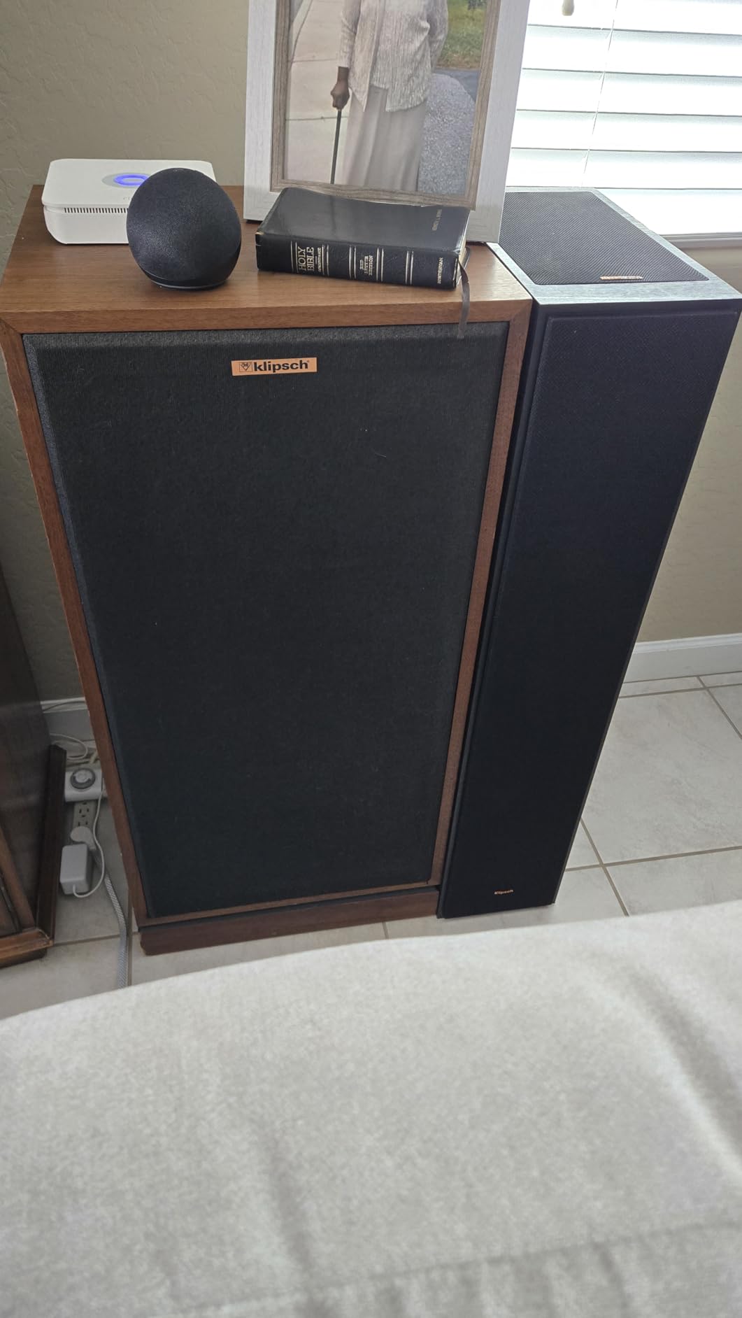 Klipsch Reference 5.2 Home Theater System, Bundle 2X R-625FA Floorstanding 2X R-12SW Subwoofer, R-52C Center, R-41M Bookshelf Speakers, and Yamaha RX-A2AB 7.2-Channel AV Receiver customer photo 2