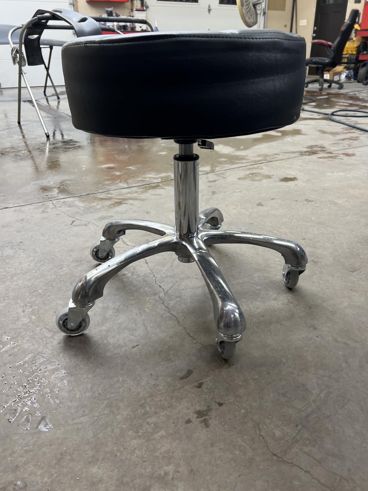 Ainilaily Rolling Stool with Wheels Adjustable Height, Roller Stool for Massage Medical Tattoo Spa Heavy Duty Swivel Desk (Super Thick Cushion, Black) customer photo 2