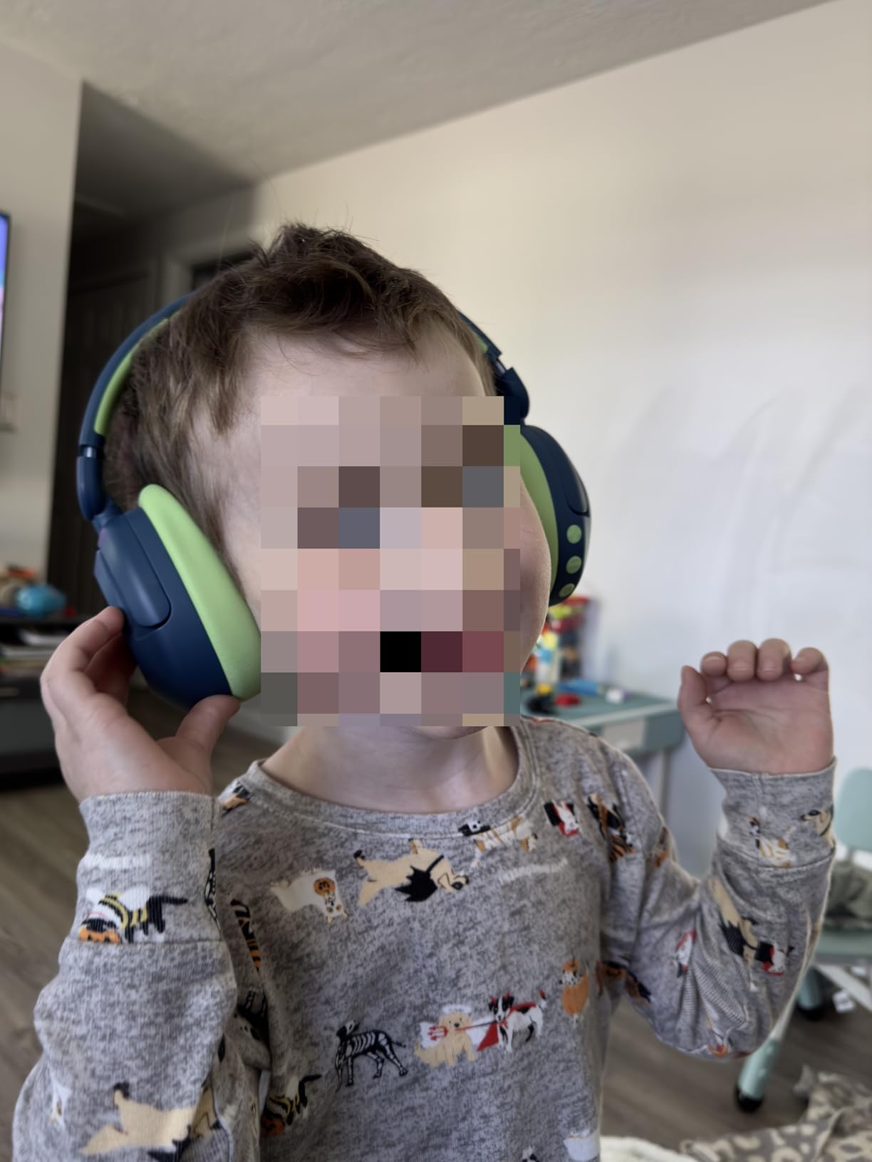iClever BTH20 Active Noise Cancelling Headphones for Kids Toddler Travel | SafeSound Tech3.1, 60H Play Time, USB C AUX Cable, Award-Winning Kids Bluetooth Wireless Headphones for Boys/Girls/Autism customer photo 1