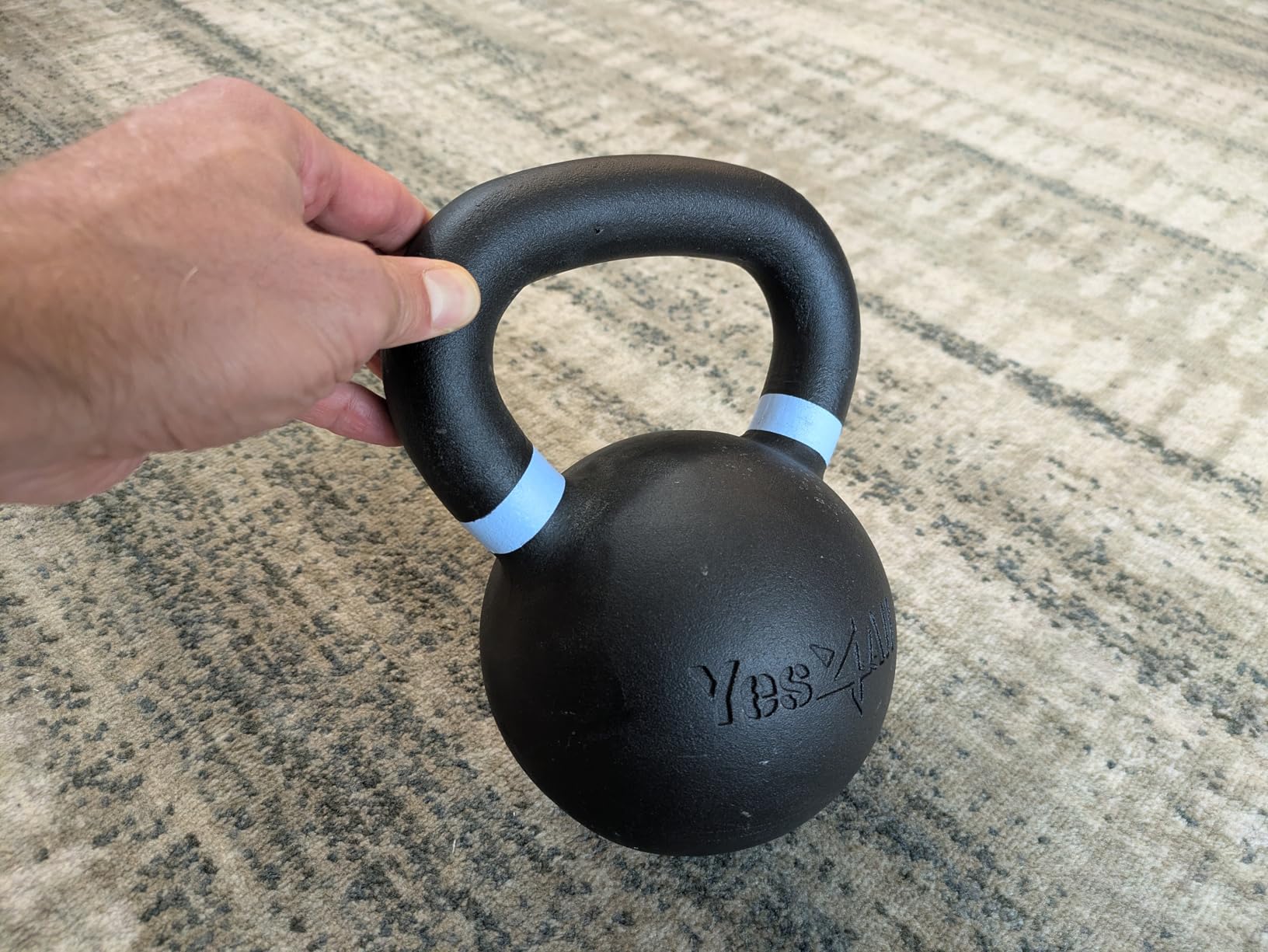 Yes4All Powder Coated Cast Iron Kettlebell, Single Deep Blue, 40 KG / 88 LB customer photo 1