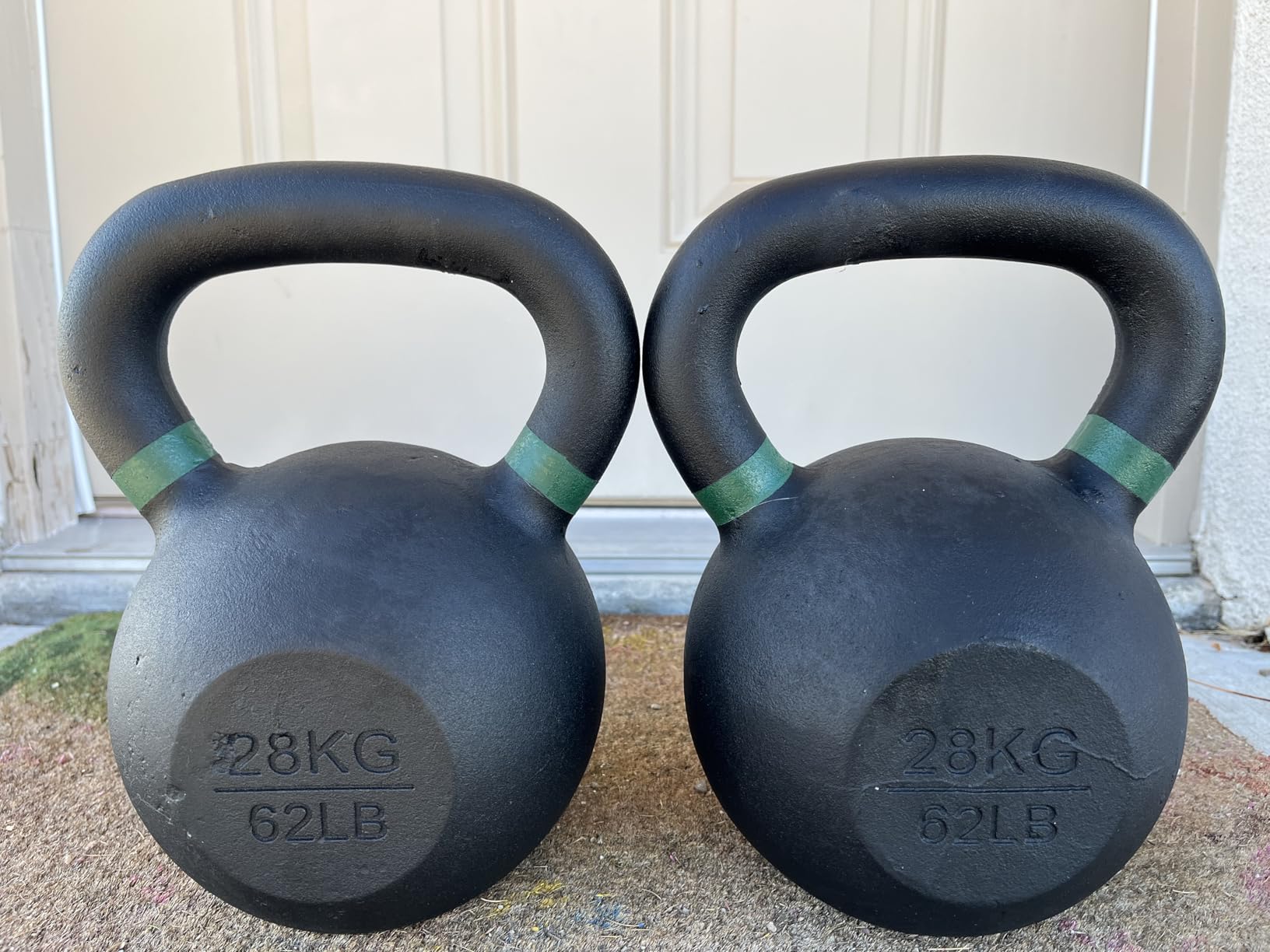 Yes4All Powder Coated Cast Iron Kettlebell, Single Deep Blue, 40 KG / 88 LB customer photo 2