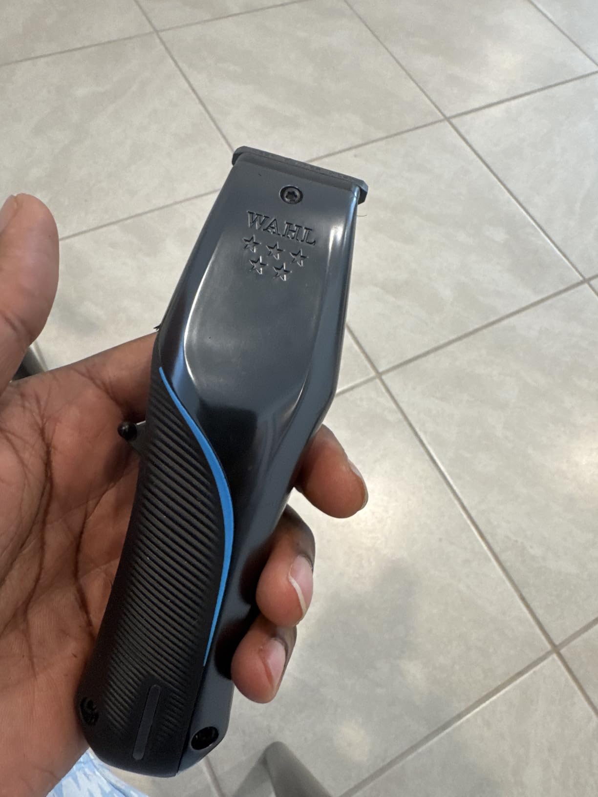 Wahl Professional 5 Star Vapor Cord/Cordless Clipper, F32 Fadeout Blade | 8000 RPM Brushless Motor with Adaptive Speed Control, 150 Min Runtime, 60 Min Charge, DLC Coated Blade, Model 3026480 customer photo 2