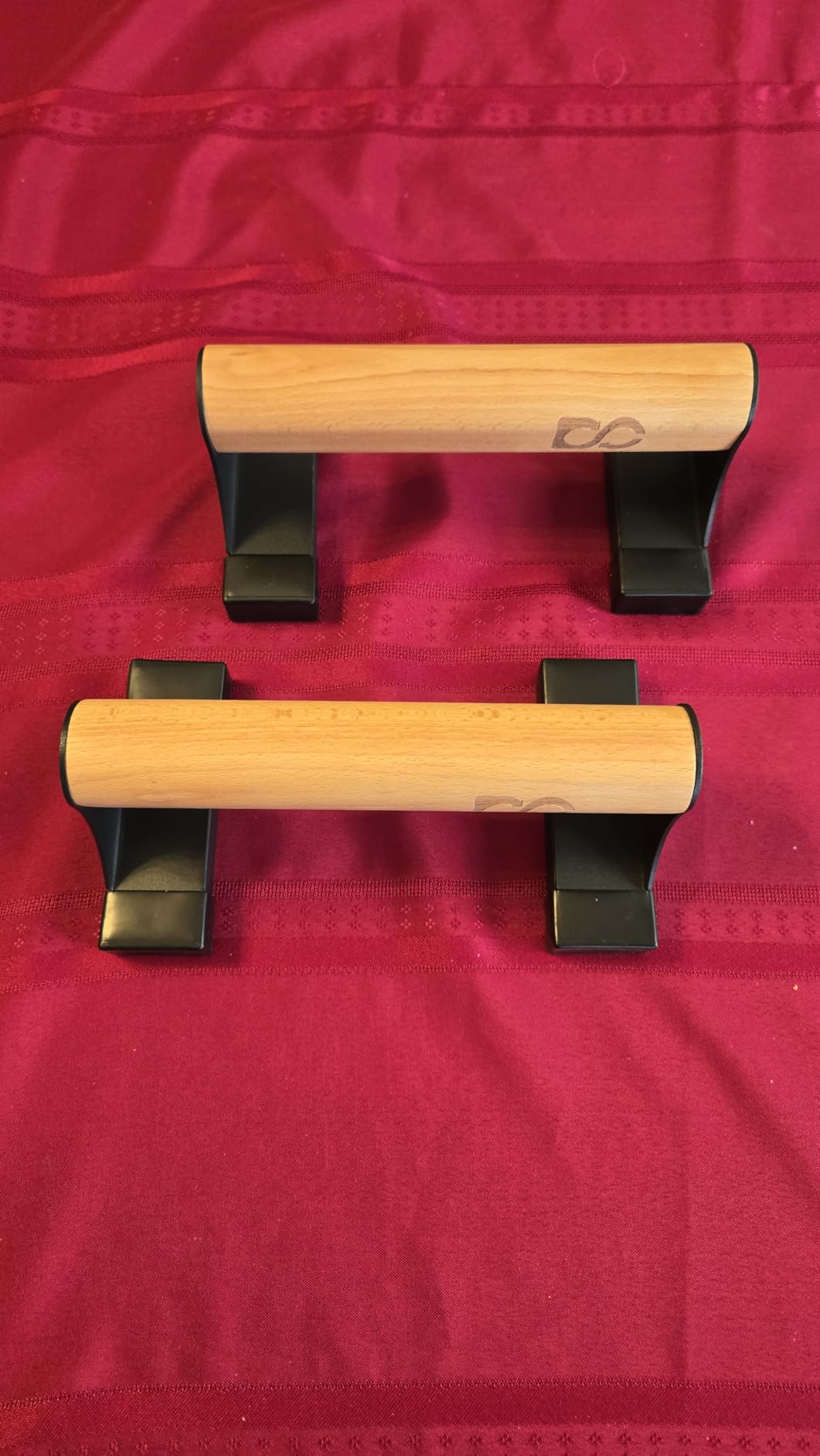 Double Circle Parallettes Push Up Bar with Ergonomic Wooden Handles - Calisthenics Equipment - Non-slip Parallel Bars for Strength Training and Calisthenics - Pushup Handles Parallettes Bars customer photo 2