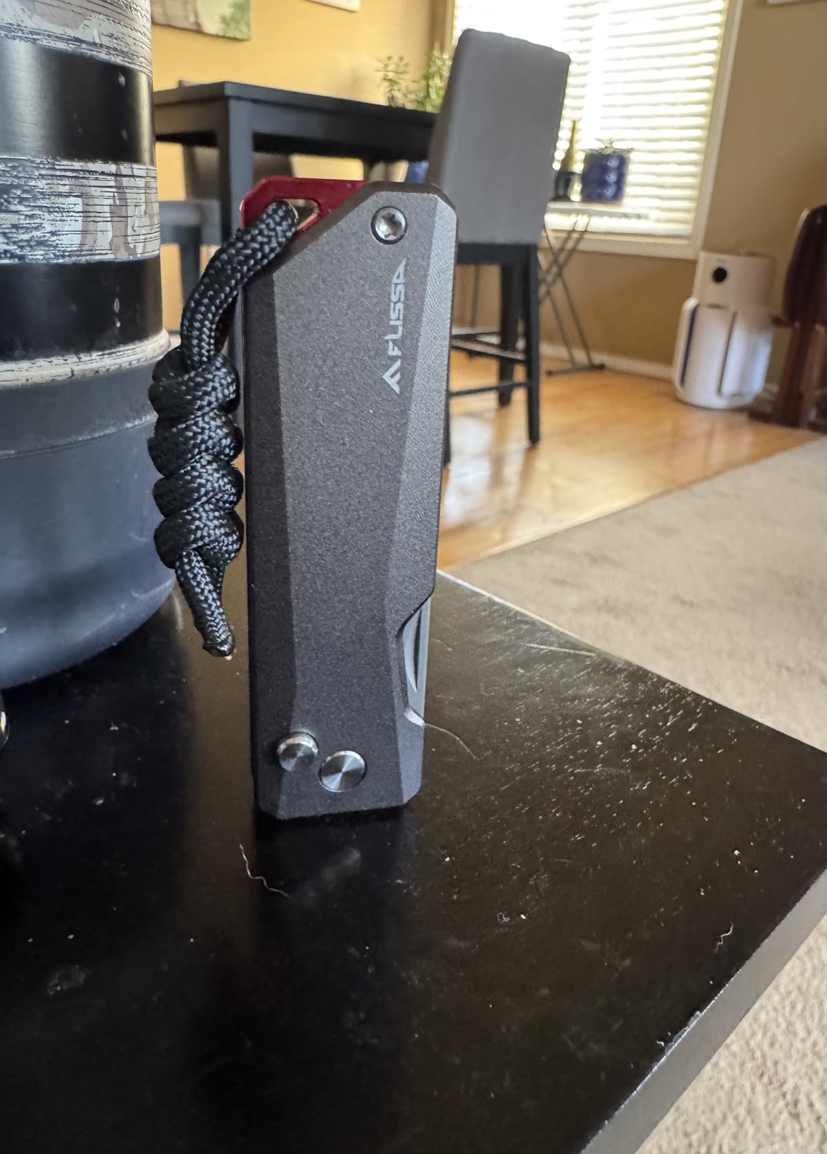 FLISSA Advanced Titanium Utility Knife, CNC Unibody, Lightweight All Metal Folding Box Cutter, Quick Change Blade Razor Knife, Ideal Gifts for Men Women, with 10 Extra Blades customer photo 2