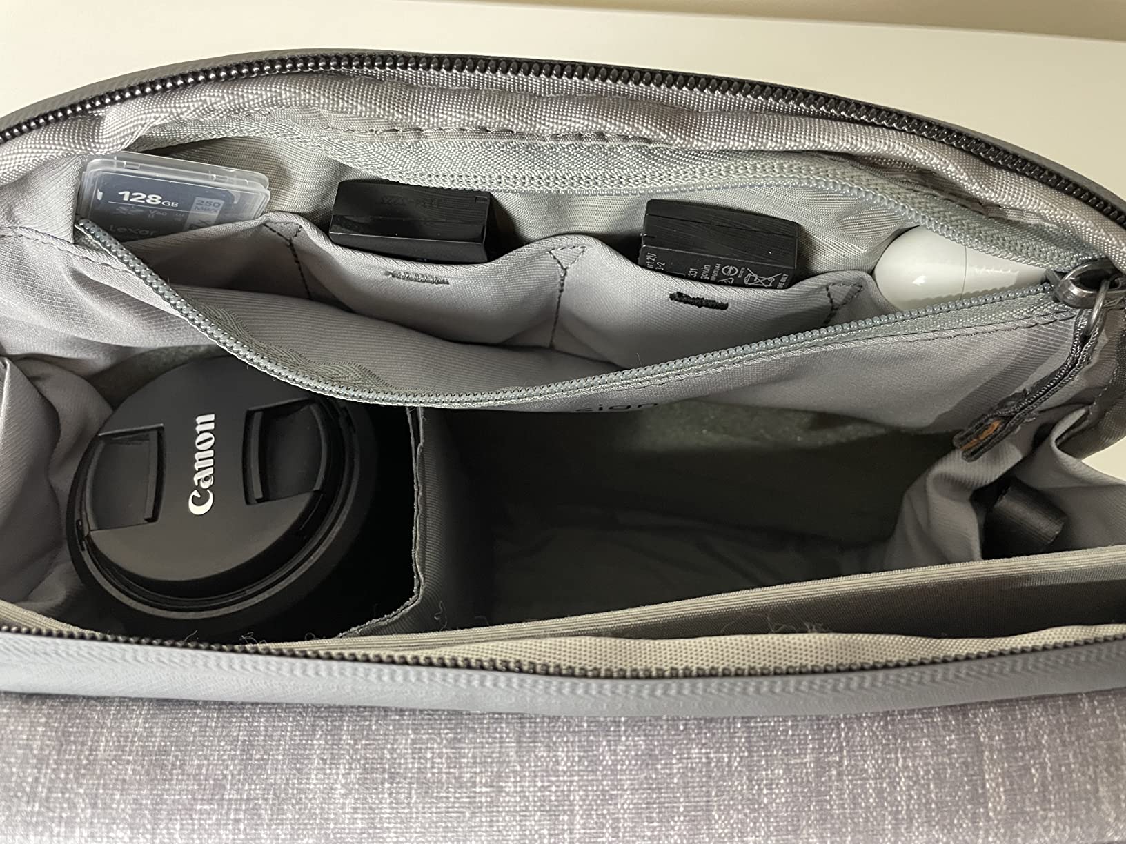 Peak Design Everyday Sling 6L - Premium Weatherproof Camera Sling Bag with FlexFold Dividers customer photo 2