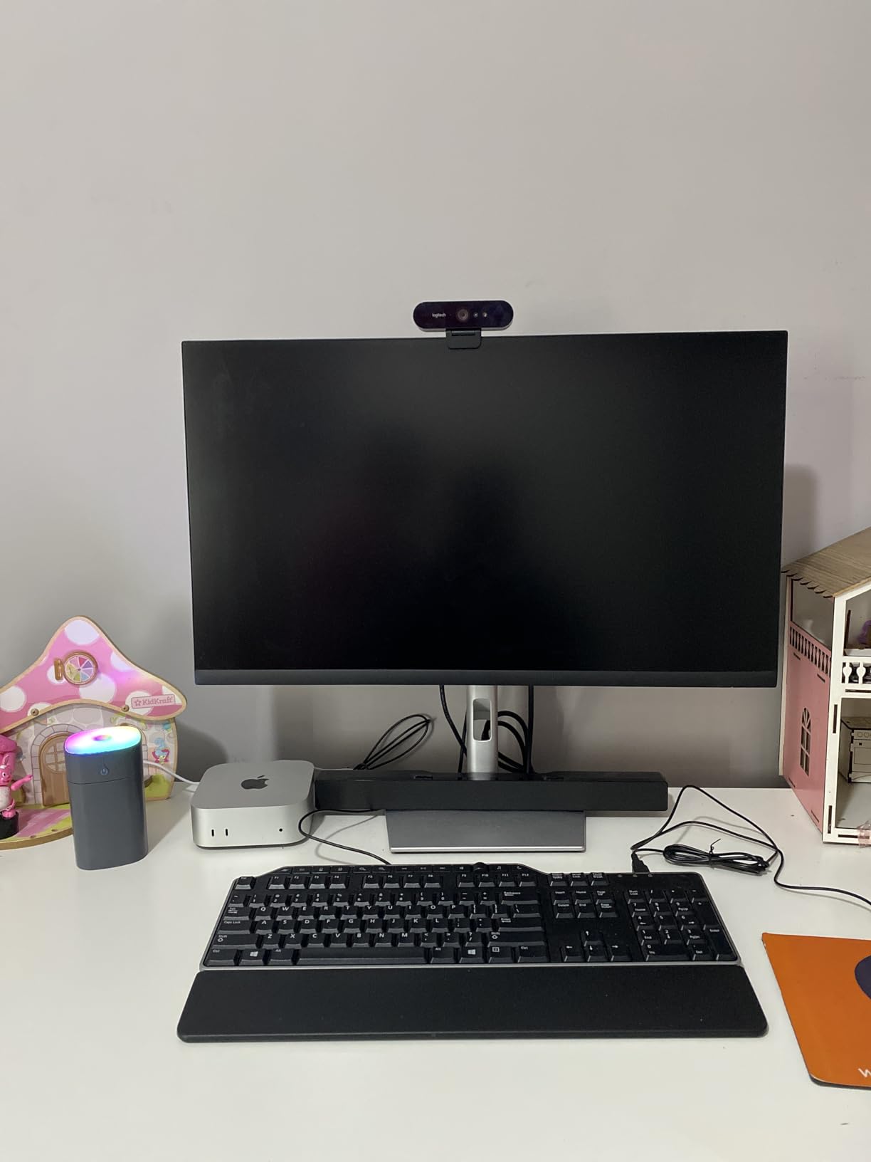 2024 Mac mini Desktop Computer with M4 chip with 10-core CPU and 10-core GPU: Built for Apple Intelligence, 16GB Unified Memory, 256GB SSD Storage, Gigabit Ethernet. Works with iPhone/iPad customer photo 2