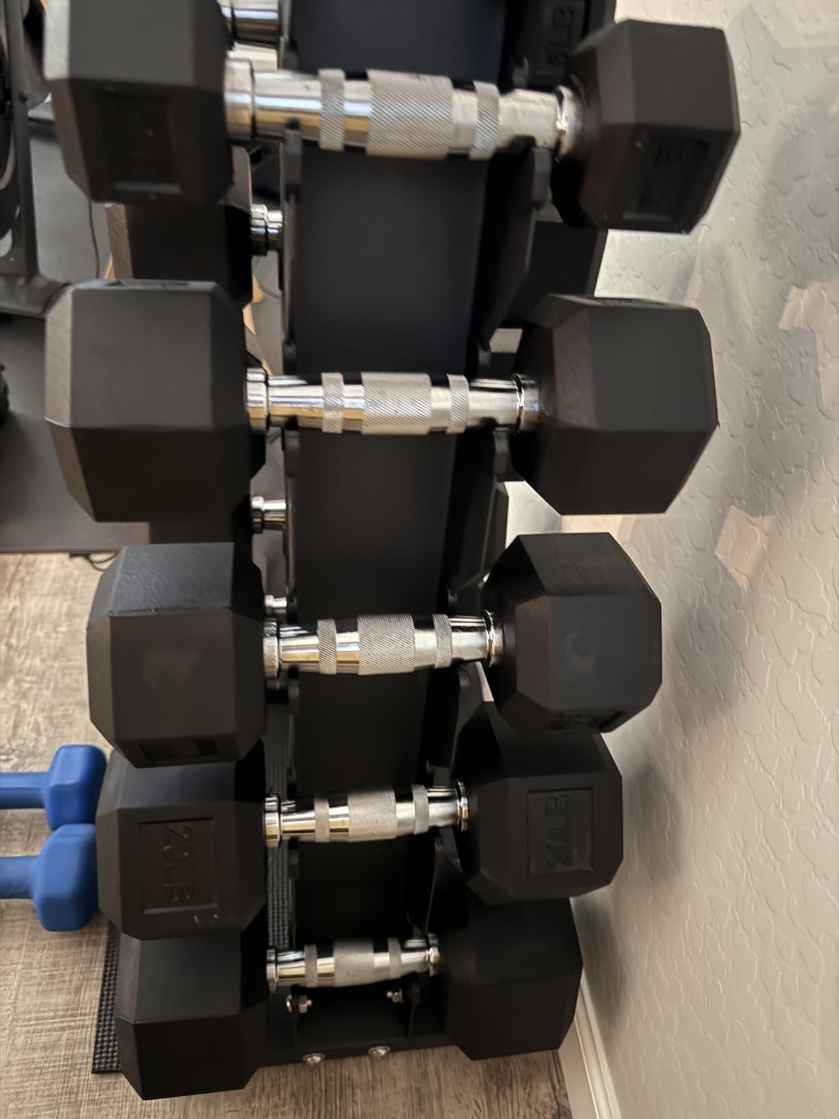 BalanceFrom Rubber Coated Hex Dumbbell Weight Set with Storage Rack, 100LB or 150LB or 200LB Set, 5-20 lbs or 5-25 lbs or 10-30 lbs Pairs customer photo 1