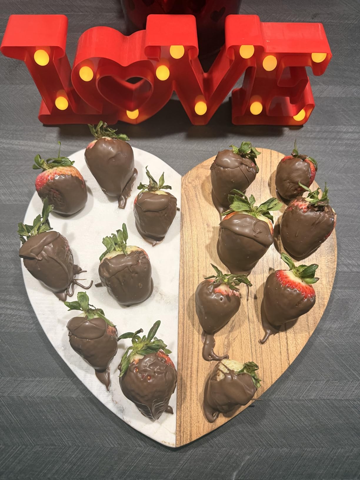 LUSHYUM Electric Chocolate Melting Pot with 2 Insert Pots, 4-Cup Chocolate | Even Heating & Fast Melting, BPA-Free Silicone, Easy Clean, Less Waste, Ideal for Chocolate & Candy Melts, Parties & Fondue customer photo 1