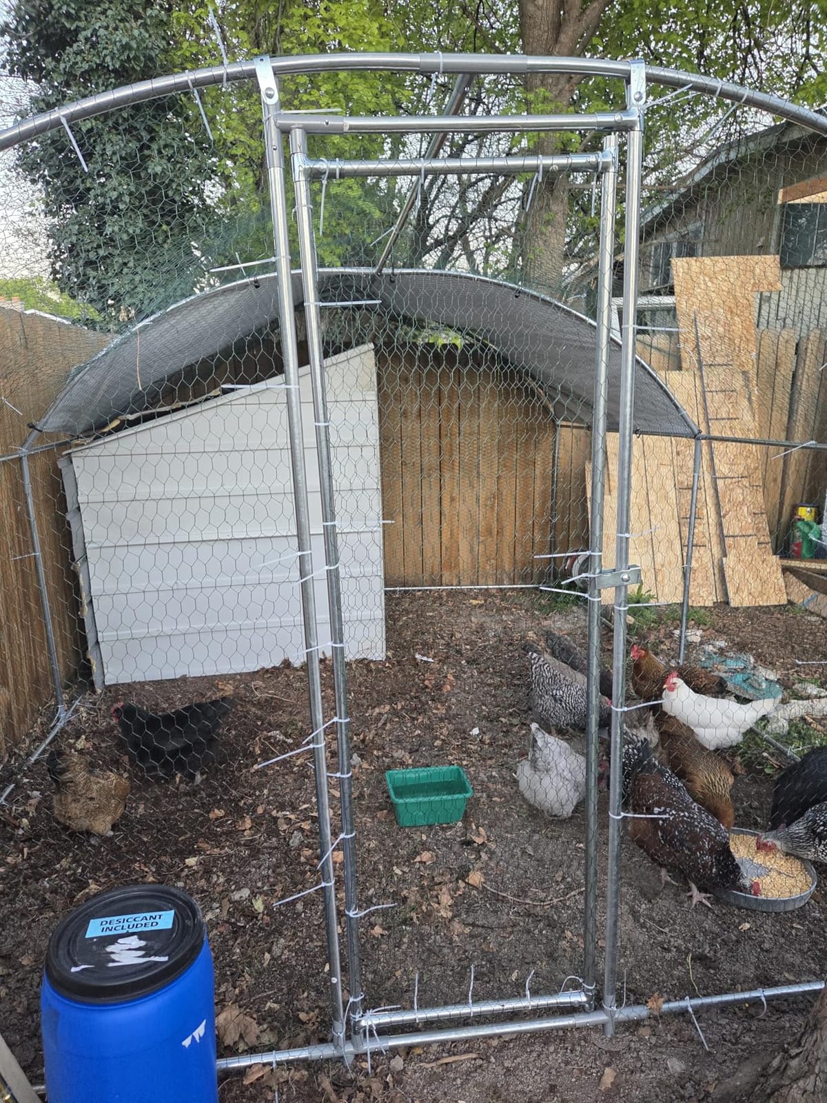 NUGRIART Large Metal Chicken Coop, Outdoor cage Run with Waterproof and Anti-UV Cover, Dome Roof Walk-in Poultry Cage Rabbit Duck House for Outside, Backyard and Farm. customer photo 2