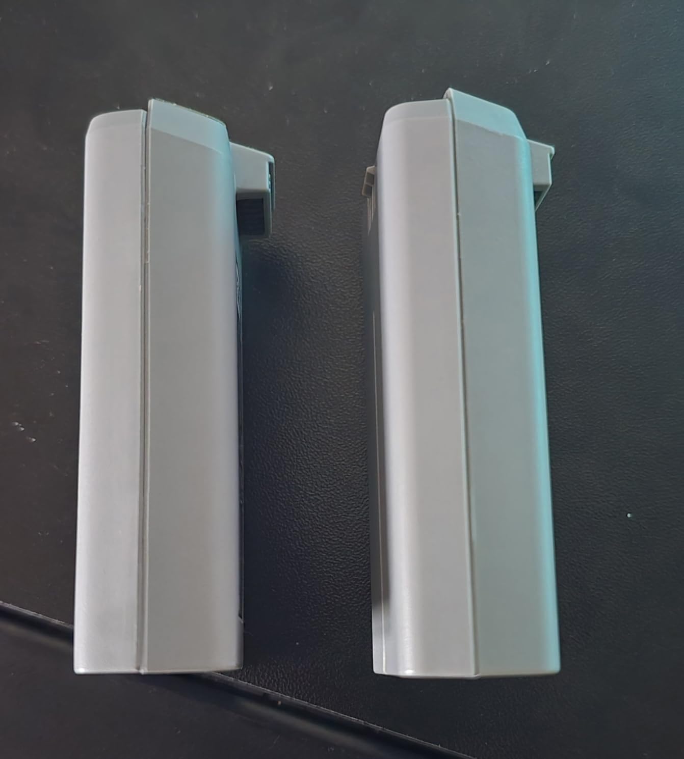 2-Pack Mini 2 Series Intelligent Flight Batteries 2400mAh Upgraded Drone Battery Supports up to 31 Minutes of Flying Time Fully Compatible with DJI Mini 4K/2/2 SE/SE Drone customer photo 2