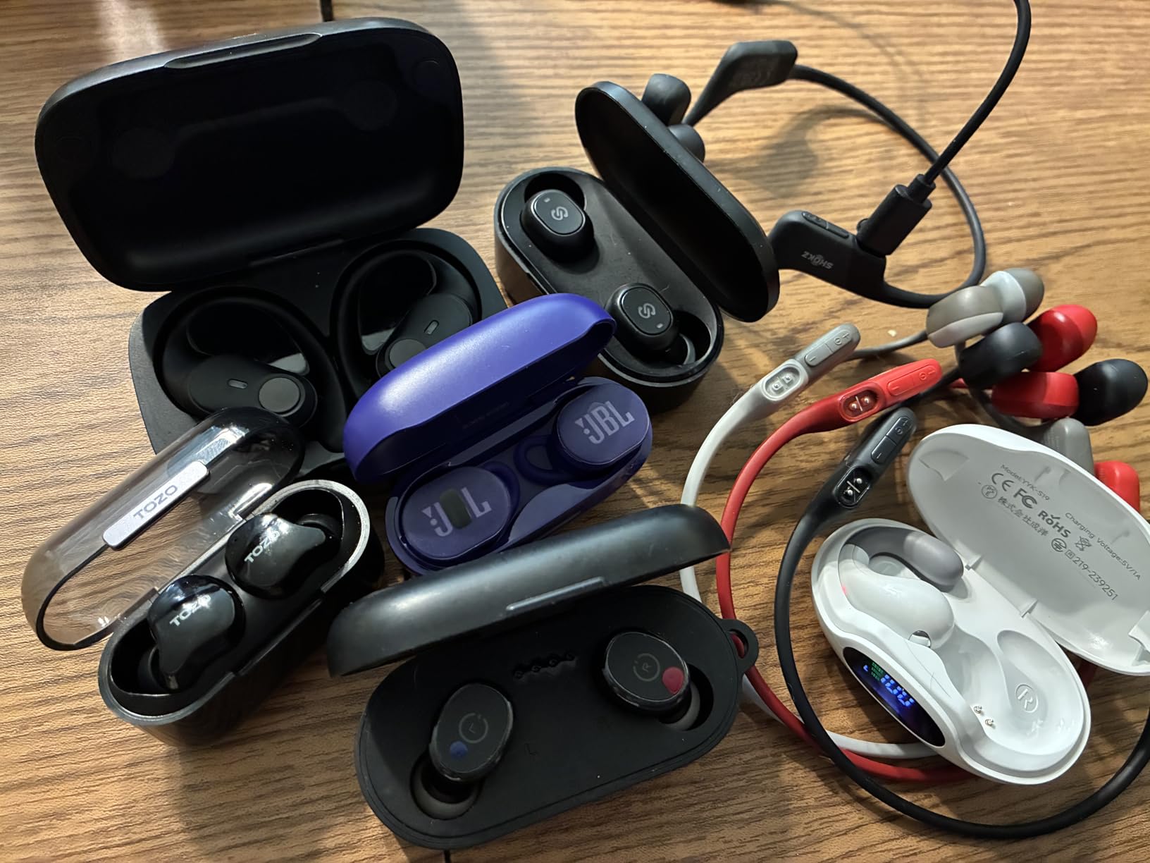 JBL Endurance Race 2 - True Wireless Earbuds - Blue | Waterproof and dustproof, Ergonomic wing enhancer with Twistlock technology, Enhance your work-out with Sports Mode customer photo 2