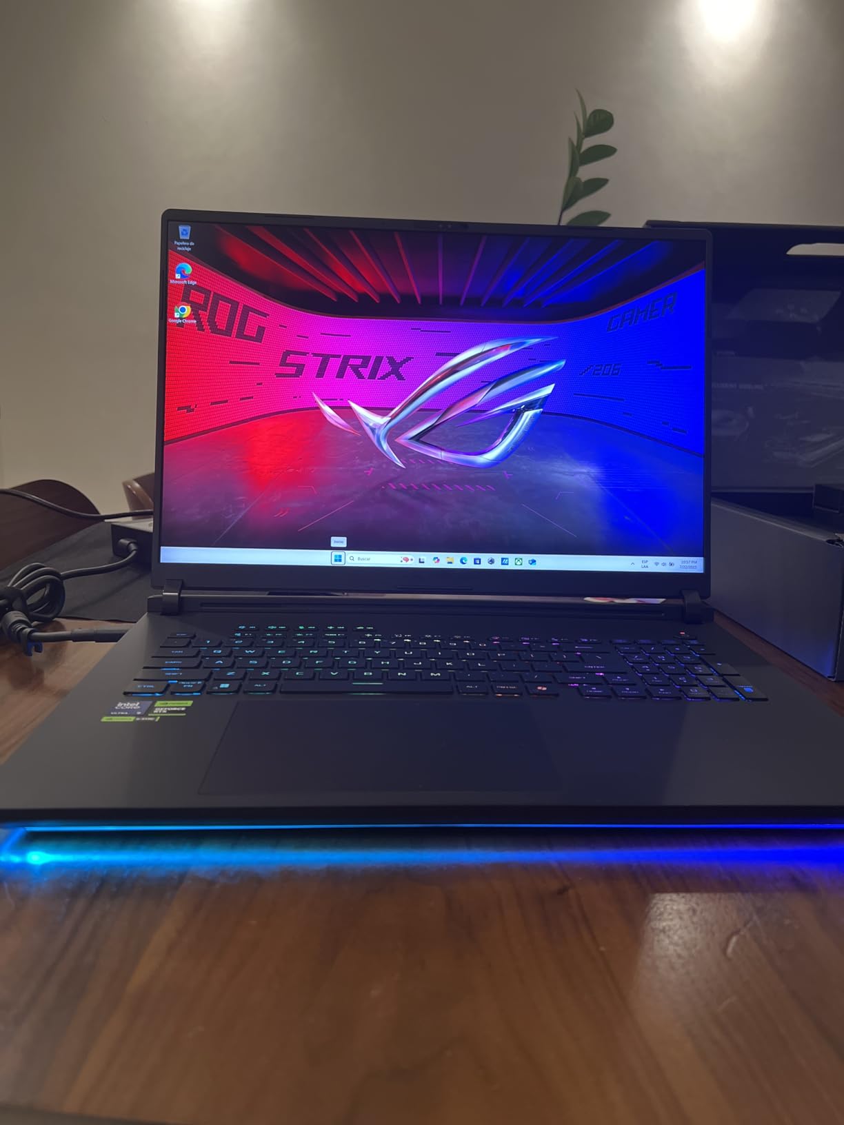 ROG Strix SCAR 18 (2025) Gaming Laptop, 18