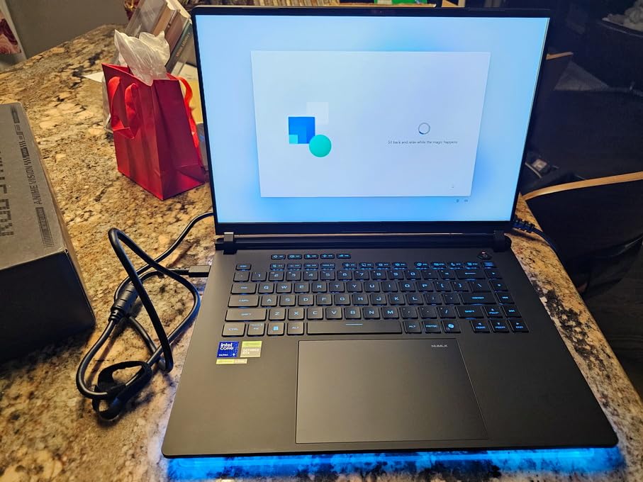 ROG Strix SCAR 16 (2025) Gaming Laptop, 16
