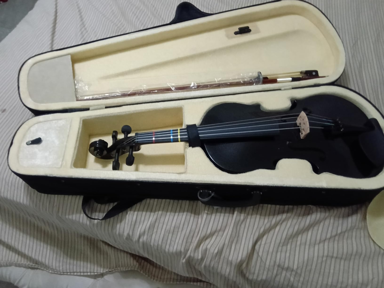 MA 16-Inch Solid Wood Viola in Black Finish - Handcrafted 4/4 Size Acoustic Viola for Students & Adults with Case, Bow, Rosin, Bridge & Strings customer photo 1