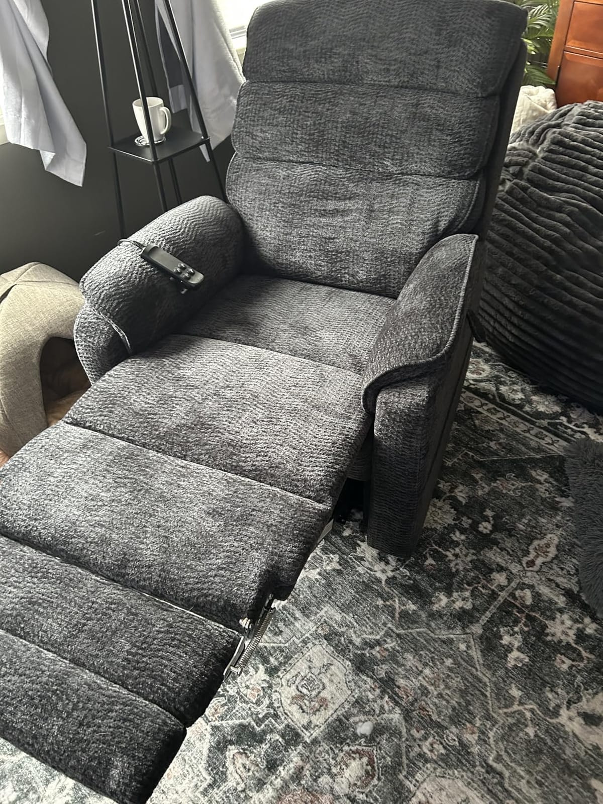 DYNOX Dual Motor Power Lift Recliner Chair for Tall Man, Lay Flat Lift Chair with Extended Footrest, Infinite Position Reclining, Heat & Massage, Chenille Fabric, 350 lbs Support, Grey, 9198L customer photo 2