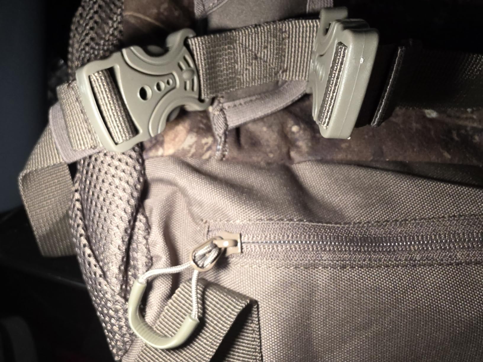 Hunting Backpack for men Silent Fabric Rifle Bow Carry System Hunting Gear | Weight 2.9 pounds, For Deer and Elk Hunting, for weapons pocket for quick use, Waterproof Camo Hunting Packs for Men customer photo 2