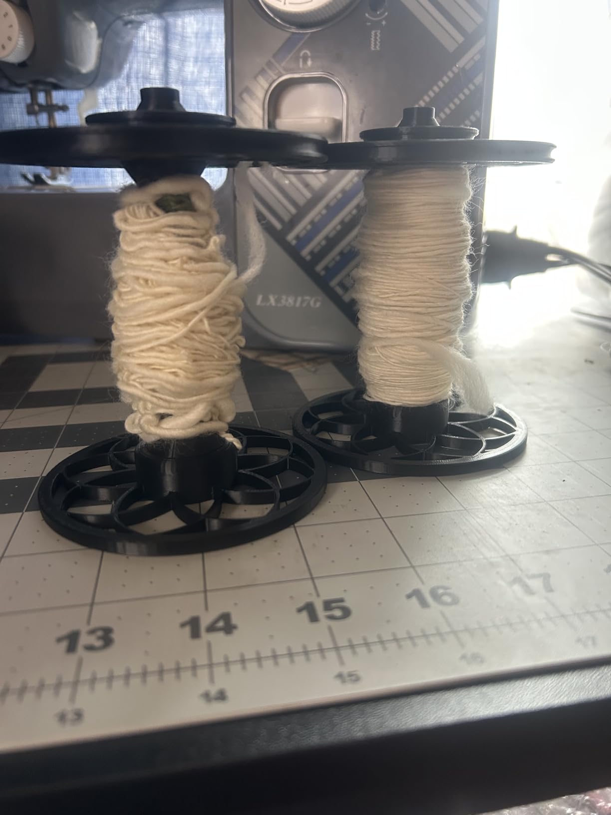 Electric Yarn Spinner Winder Spinning Wheel for Wool with 3 Bobbins, Small Yarn Winder with Forward & Reverse, Free Speed Adjustable (Black) customer photo 1