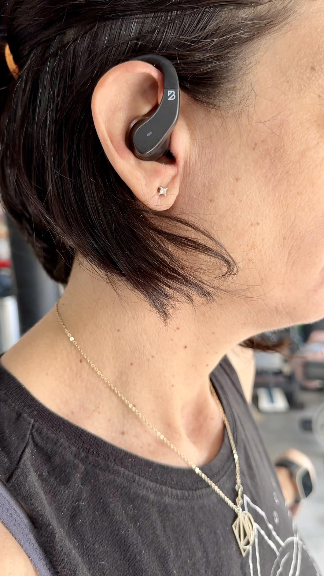 Back Bay Audio Runner Wireless Earbuds for Running, Wrap Around Earbuds - Sweatproof Workout Bluetooth Headphones for Sports, Around The Ear Bluetooth Running Headphones, Hook Over Earphones Earhooks customer photo 2