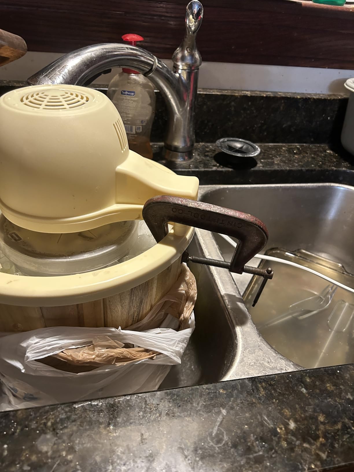 Elite Gourmet EIM949 6Qt Old Fashioned Walnut Wood Bucket Ice Cream Maker | Appalachian-style design uses ice and rock salt to churn classic homemade ice cream for gatherings and family dessert night customer photo 2