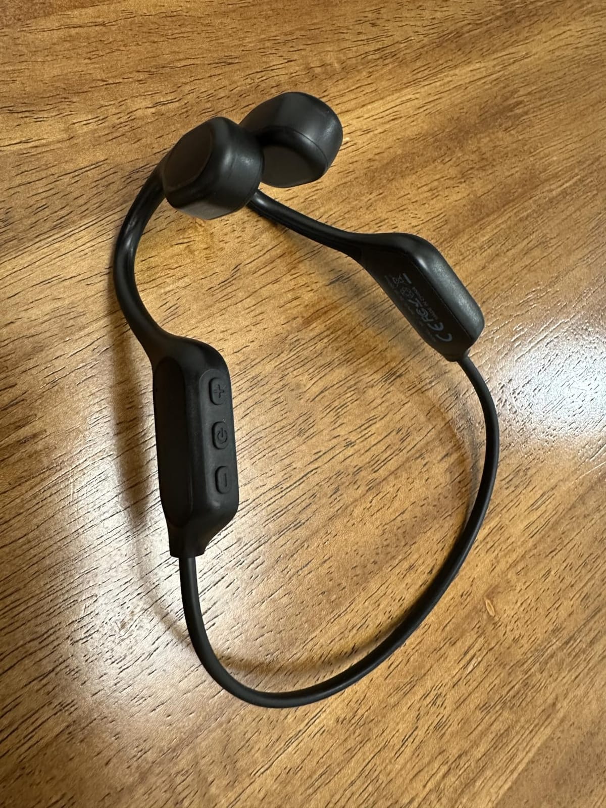 Swimming Headphones Bone Conduction Bluetooth 6.0 IPX8 Waterproof 32G MP3 | Open-ear comfort, clear audio in water, phone-free playlists, secure fit with caps and goggles, stable above-water pairing customer photo 2