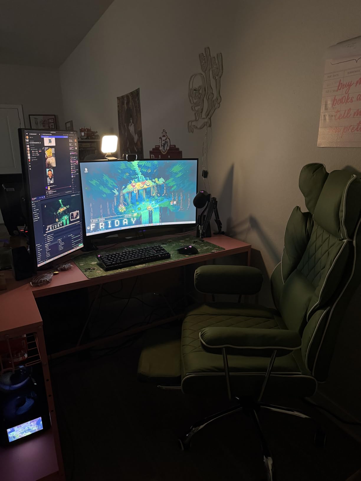 COMHOMA Big and Tall Office Chair, High Back Leather Gaming Chair with Footrest, Executive Ergonomic Office Chair with Pocket Spring Lumbar Support and with Outward Fixed Soft Armrests customer photo 2