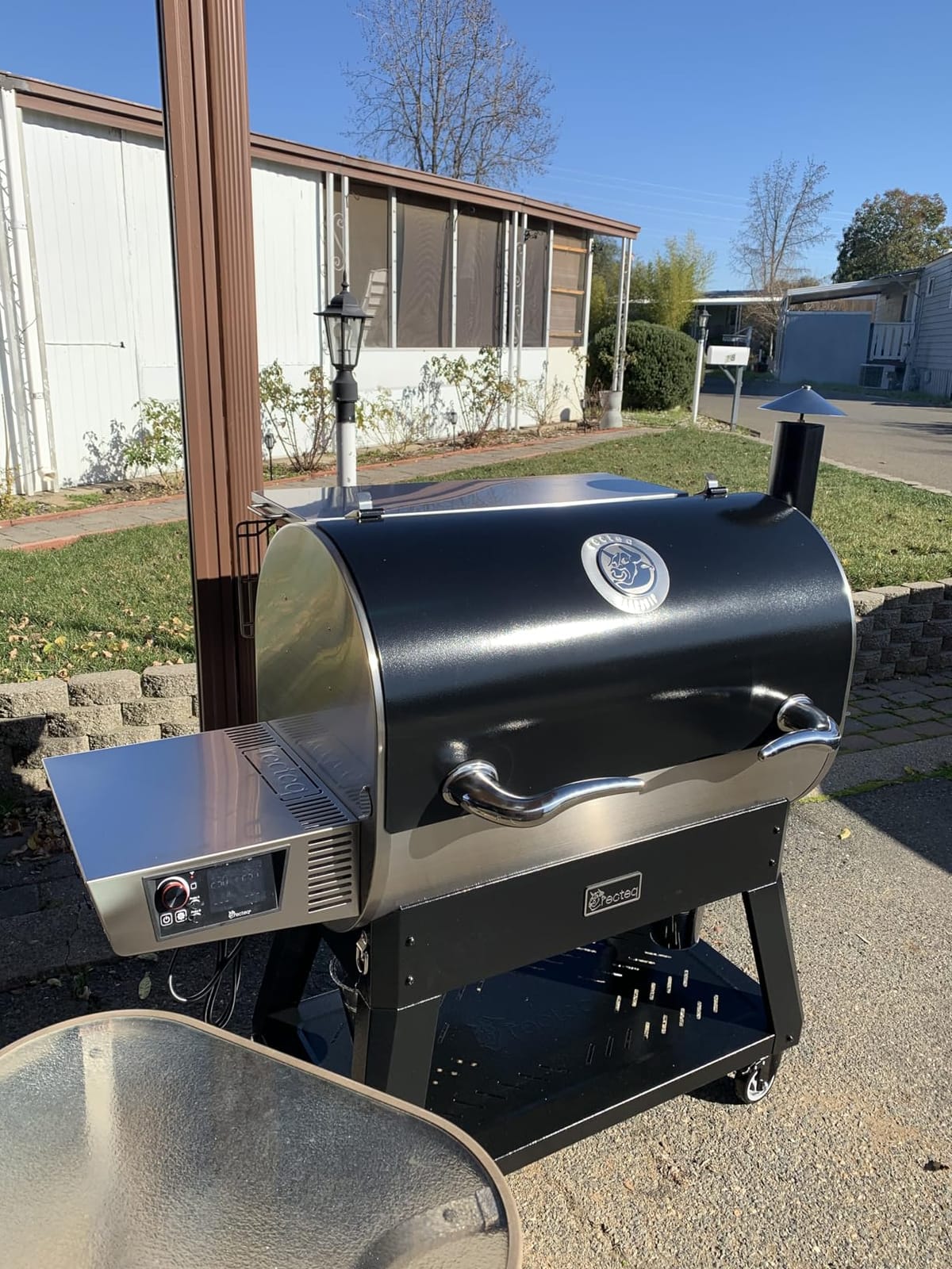 recteq Pellet Grill Smoker - Flagship 1600, Wood Pellet Smoker, BBQ, Wi-Fi Smart Grill, 1667 Sq. In. Cook Space, 40 lb Hopper customer photo 1