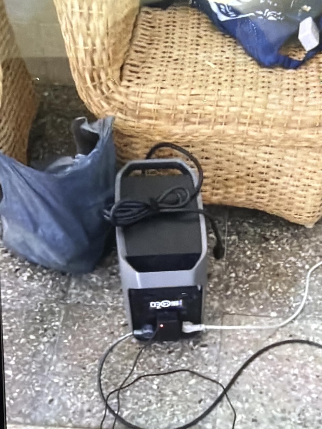 EF ECOFLOW Portable Power Station Delta 3 Classic, 1024Wh 1800W AC | 3600W Surge, 1 Hr Fast Charge, 100W USB-C Output, LiFePO4 Battery, 10ms UPS Solar Generator for Home Backup, Camping & RVs customer photo 2