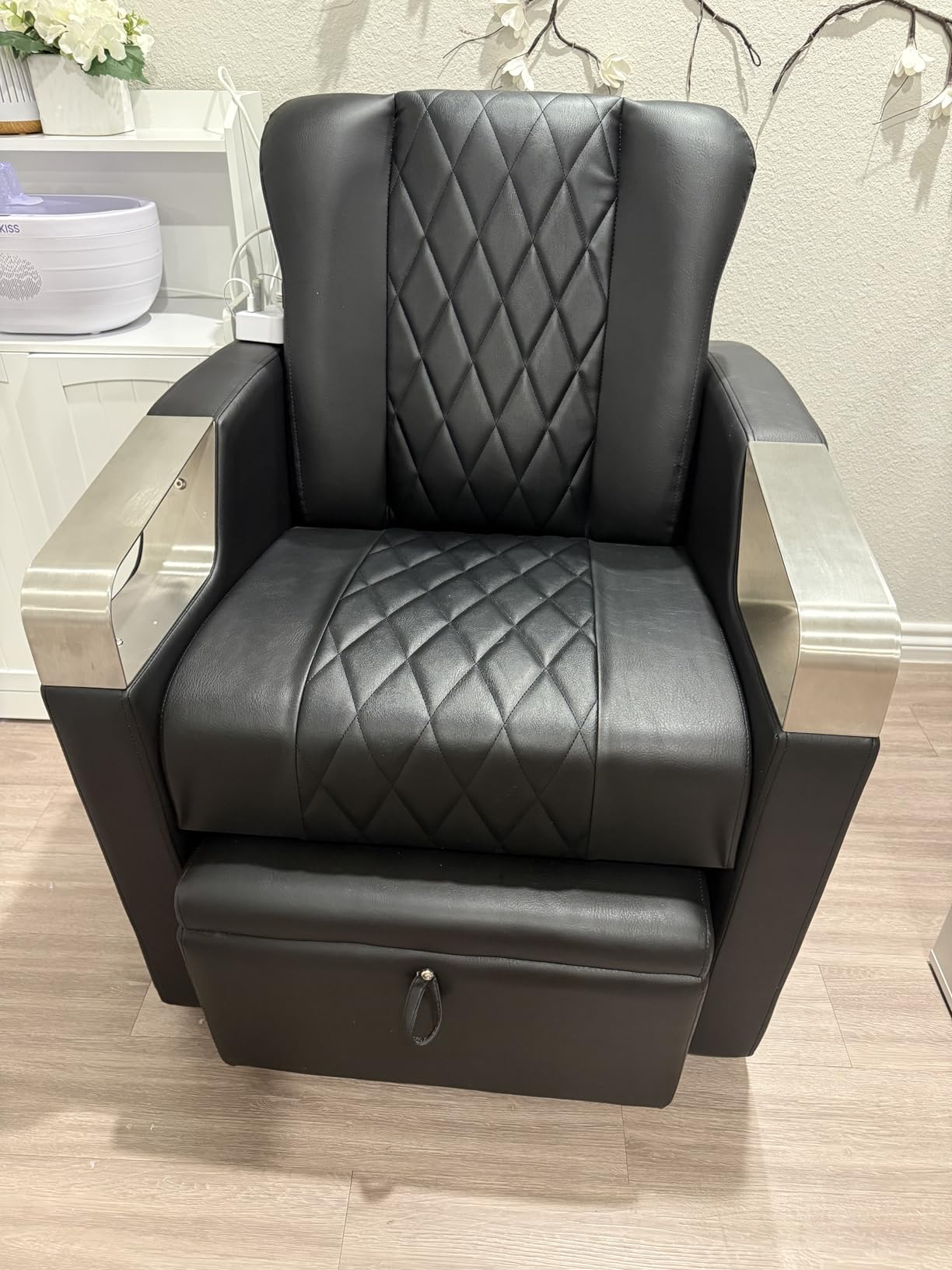 OmySalon Electric Pedicure Chair Pedi Station w/Adjustable Backrest, Movable Hand Pillow & Hidden Storage Platform, No-Plumbing Full-Floor Support for Professional Nail Tech Supplies Spa Salon (Black) customer photo 1
