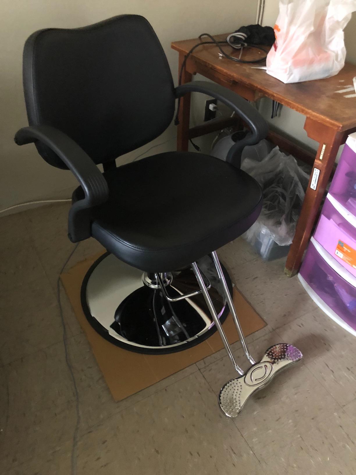 BestMassage Hydraulic Reclining Barber Chair Burgundy, Heavy Duty All Purpose Salon Chair with Adjustable Headrest Footrest and Hydraulic Pump customer photo 1