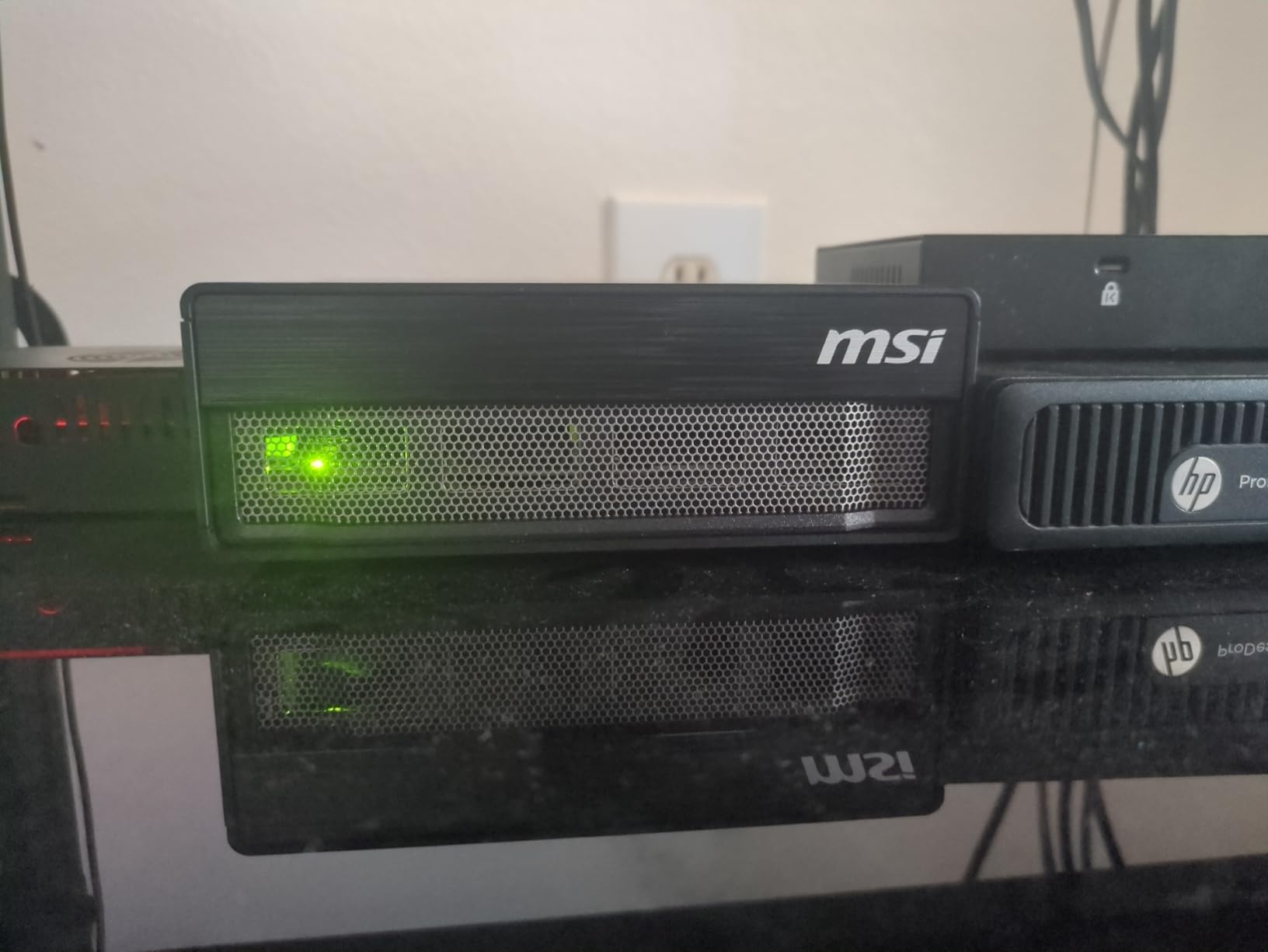 msi EdgeXpert AI Mini Desktop (DGX Spark Platform), NVIDIA GB10 Grace Blackwell, 128GB LPDDR5 Unified Memory, 4TB NVMe Gen5 SSD, WiFi 7, BT 5.3, NVIDIA DGX OS (Linux): 13SUS Black customer photo 1