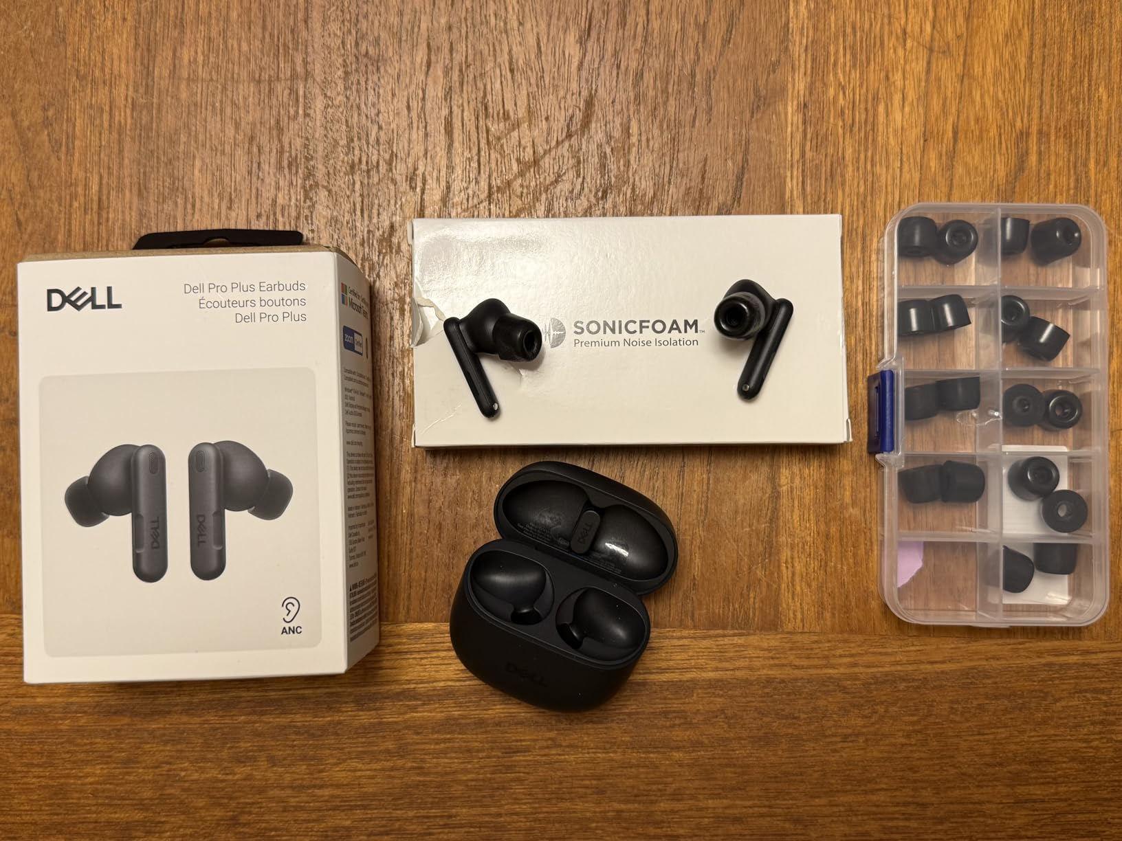 Dell Pro Plus Earbuds EB525, True Wireless, Noise Canceling, Bluetooth 5.3 | Adaptive ANC, Hearing Protection, USB Charging, Teams & Zoom Certified, IP54 resistant, 33 hr listening customer photo 1