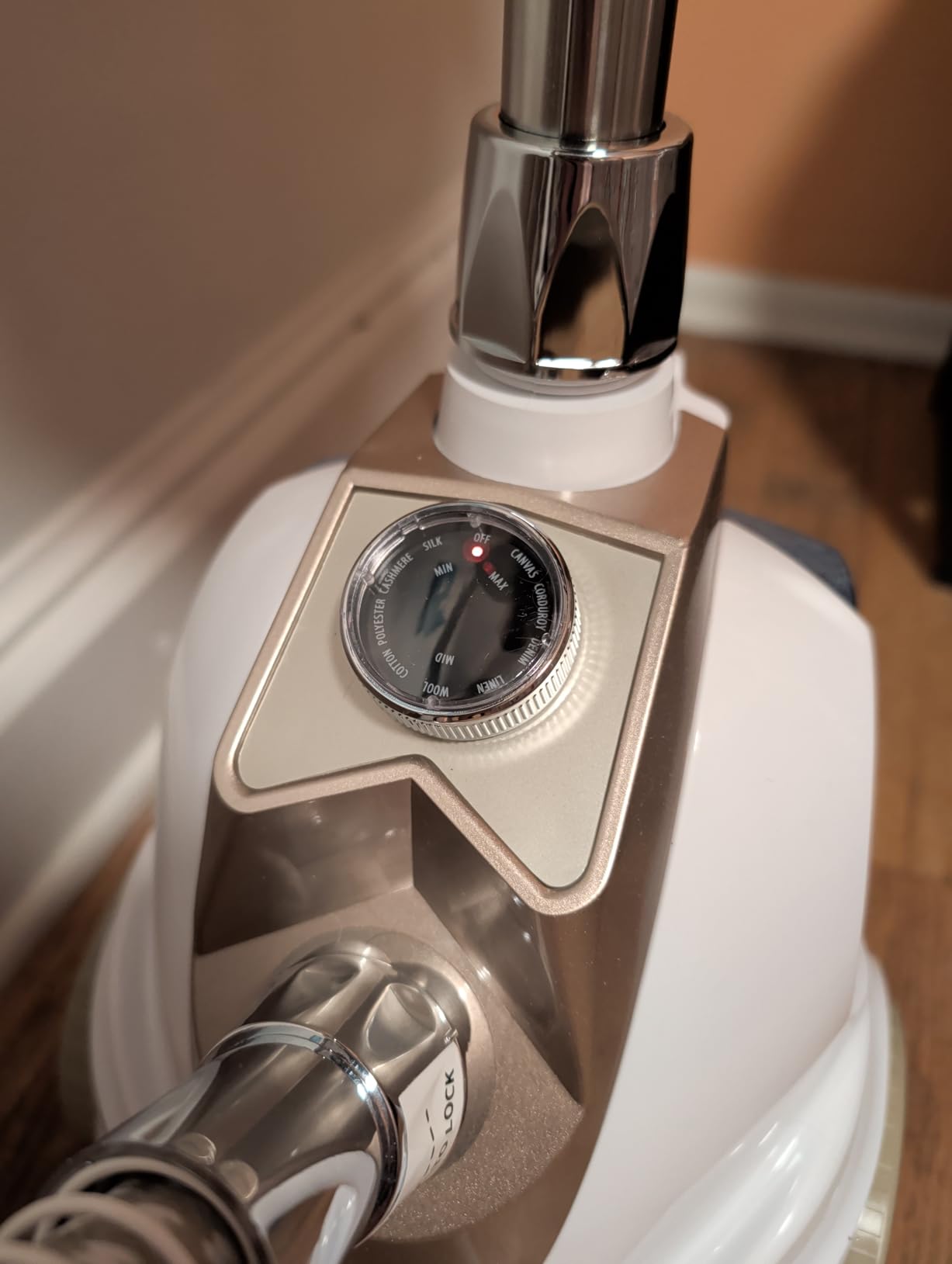 True & Tidy Luxury Upright Commercial Garment Steamer, Smart Auto Shut-Off Technology, 10 Steam Settings w/Wheels, 1800W Powerful Standing Clothes Steamer Fast Wrinkle Removal for Home & Business Use customer photo 1