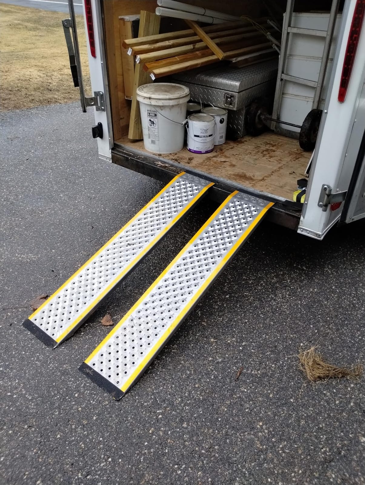 VNN Tri-fold Motorcycle Ramp for Pickup Truck, 77L x54 W Aluminum Loading Ramp customer photo 2