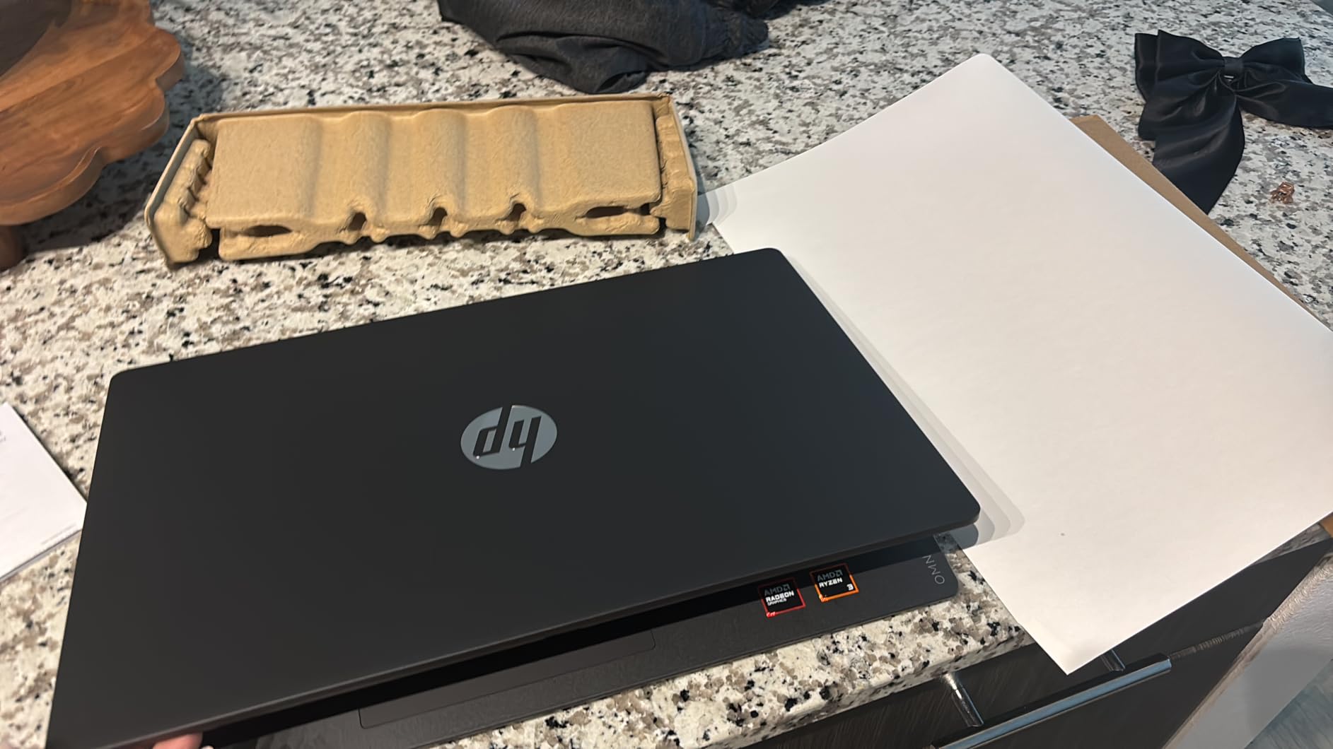 HP OmniBook 3 17.3 inch Laptop PC, FHD Display, AMD Ryzen 3 30, 8 GB RAM, 512 GB SSD, AMD Radeon 610M Graphics, Windows 11 Home, Mica Silver customer photo 1