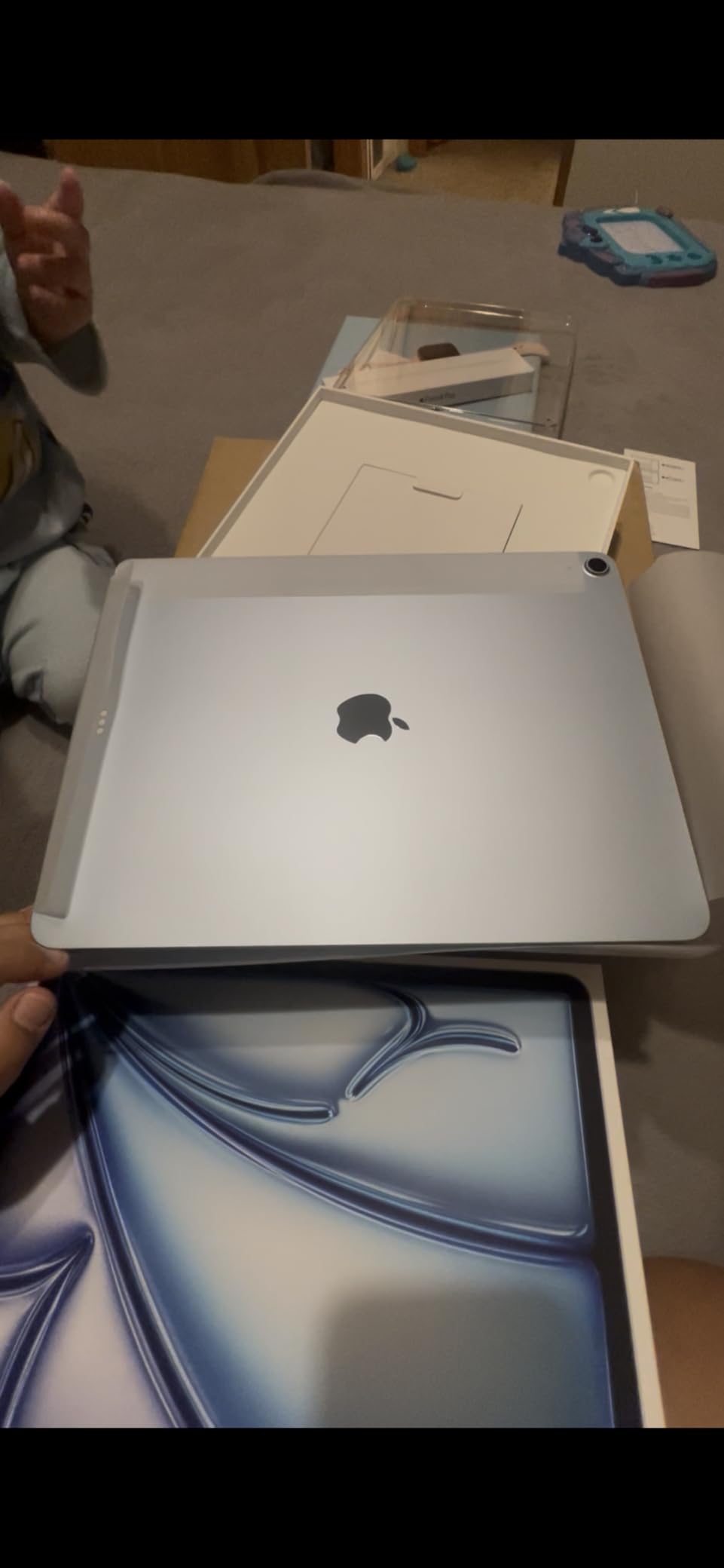 iPad Air 13-inch (M4): Liquid Retina Display, 128GB, 12MP Front/Back Camera, Wi-Fi 7 with Apple N1, Touch ID, All-Day Battery Life - Blue customer photo 2