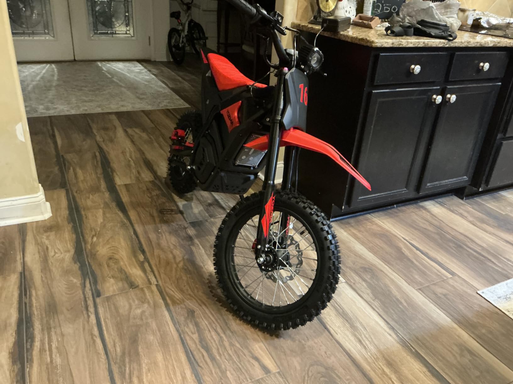 Yozma IN10 Off-Road Electric Mini Dirt Bike for Teens & Adults, 2600W Electric-Motorcycle with 1123.2AH Removable Battery Ebike, Dual Hydraulic Brakes and Suspensions Mountain E Dirt Bike customer photo 2