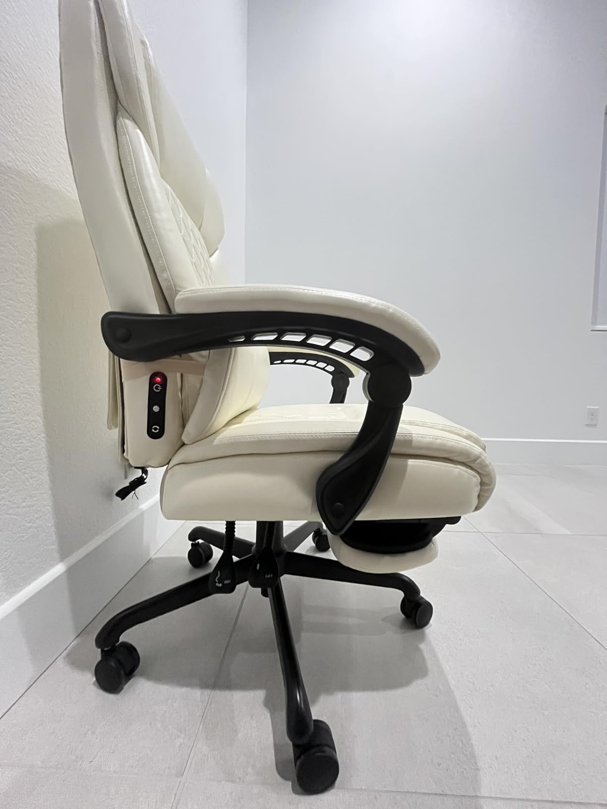 3D Kneading Massage Office Chair with Heat, 500 lbs Big and Tall Executive Computer Desk Recliner, Leather Electric Heated Chair with Footrest, Black customer photo 1
